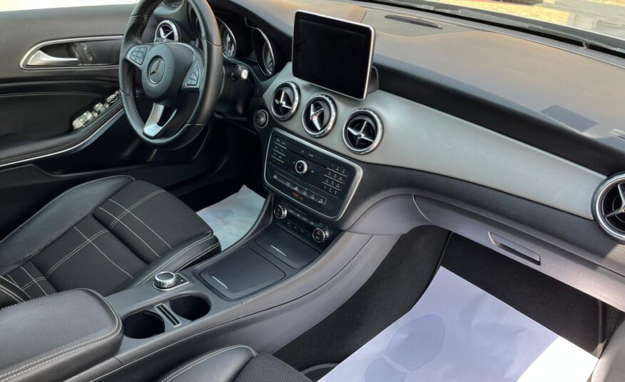 MERCEDES GLA 220 4MATIC