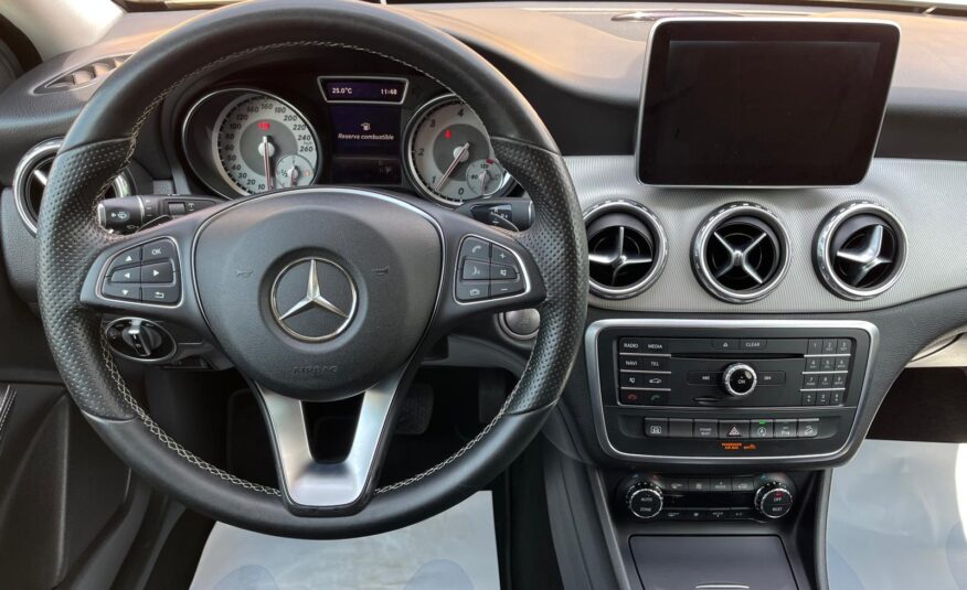 MERCEDES GLA 220 4MATIC