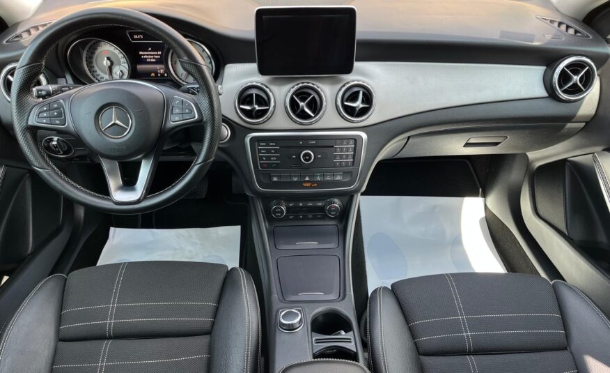 MERCEDES GLA 220 4MATIC