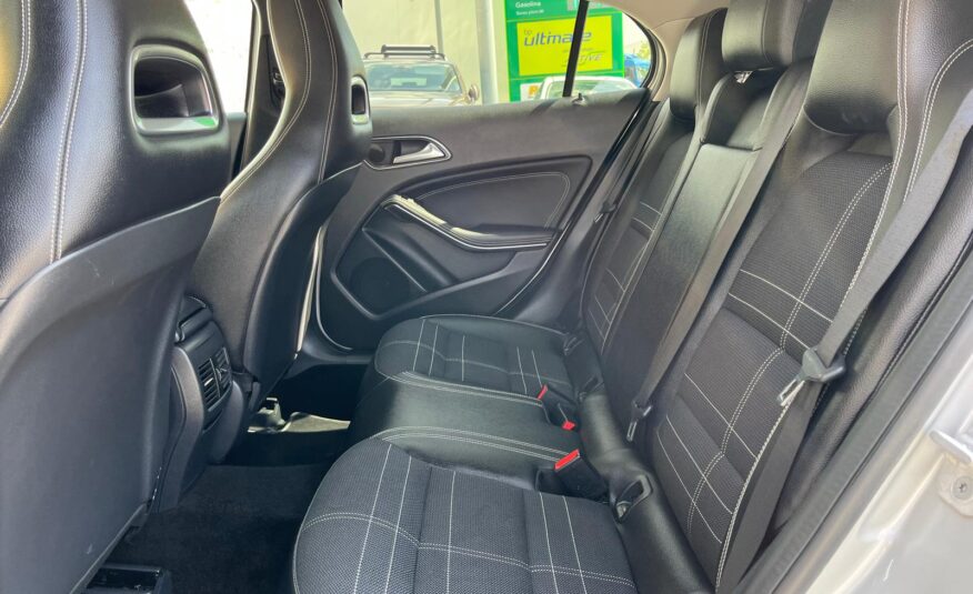 MERCEDES GLA 220 4MATIC