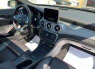 MERCEDES GLA 220 4MATIC AMG LINE