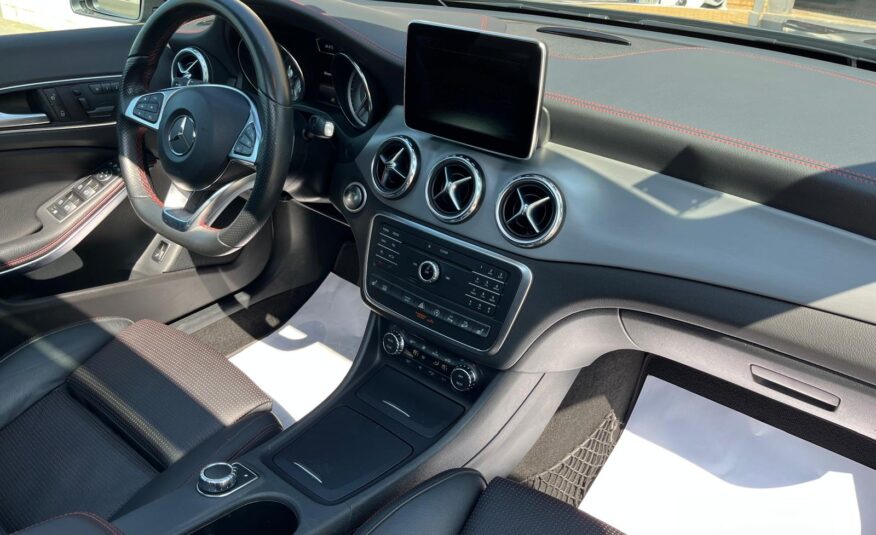 MERCEDES GLA 220 4MATIC AMG LINE