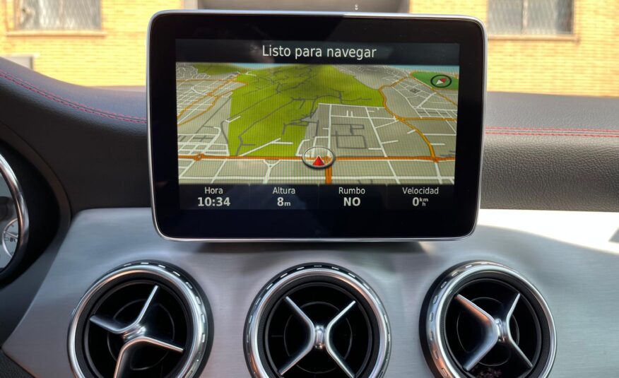 MERCEDES GLA 220 4MATIC AMG LINE