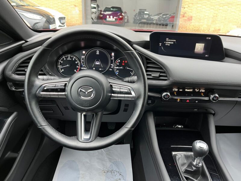 MAZDA 3 EVOLUTION