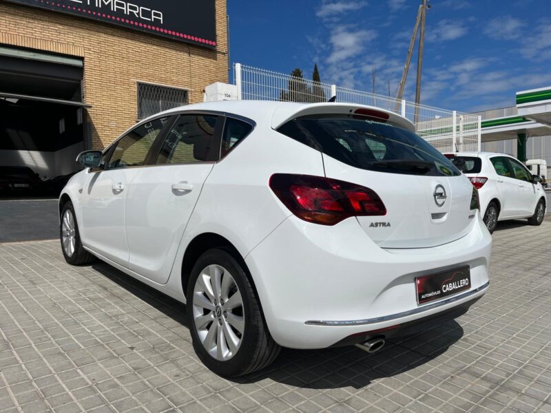 OPEL ASTRA EXCELLENCE