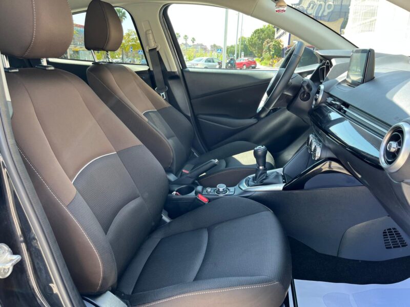 MAZDA 2 BLACK TECH EDITION