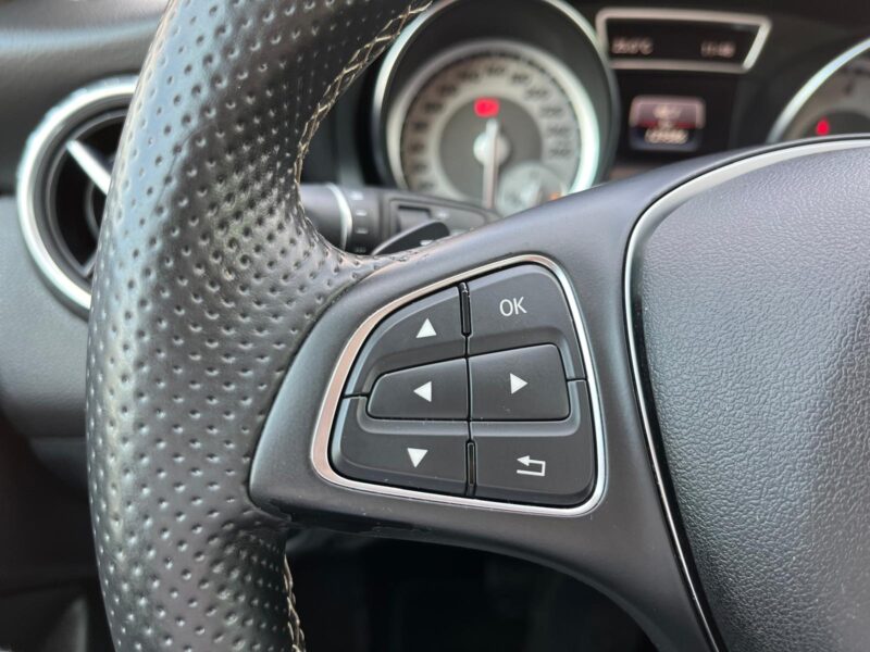 MERCEDES-BENZ GLA 220 4MATIC