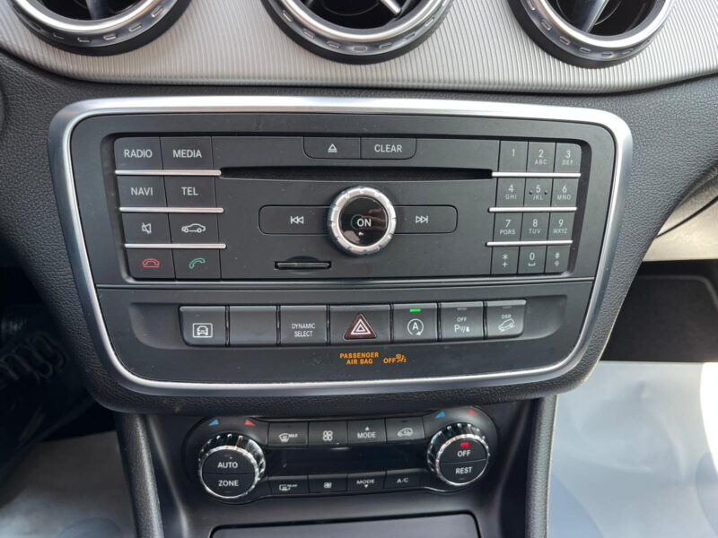 MERCEDES-BENZ GLA 220 4MATIC