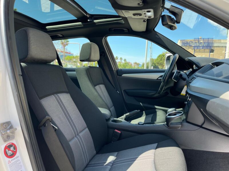 BMW X1 2.8 i X drive