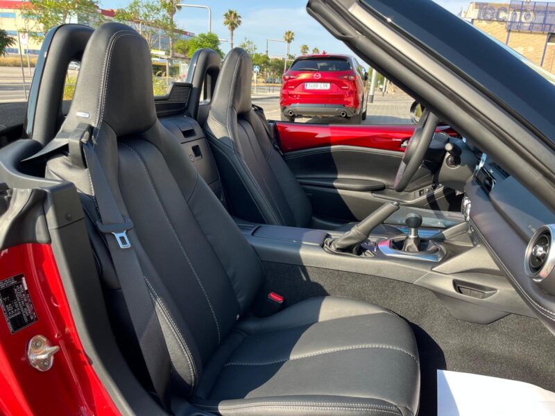 MAZDA MX5 EXCLUSIVE LINE