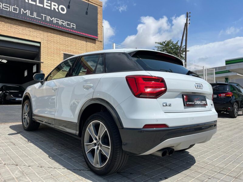AUDI Q2 TFSI S-TRONIC