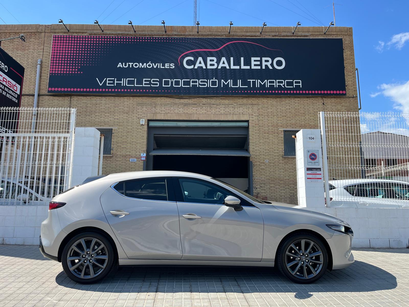 MAZDA 3 ZENITH