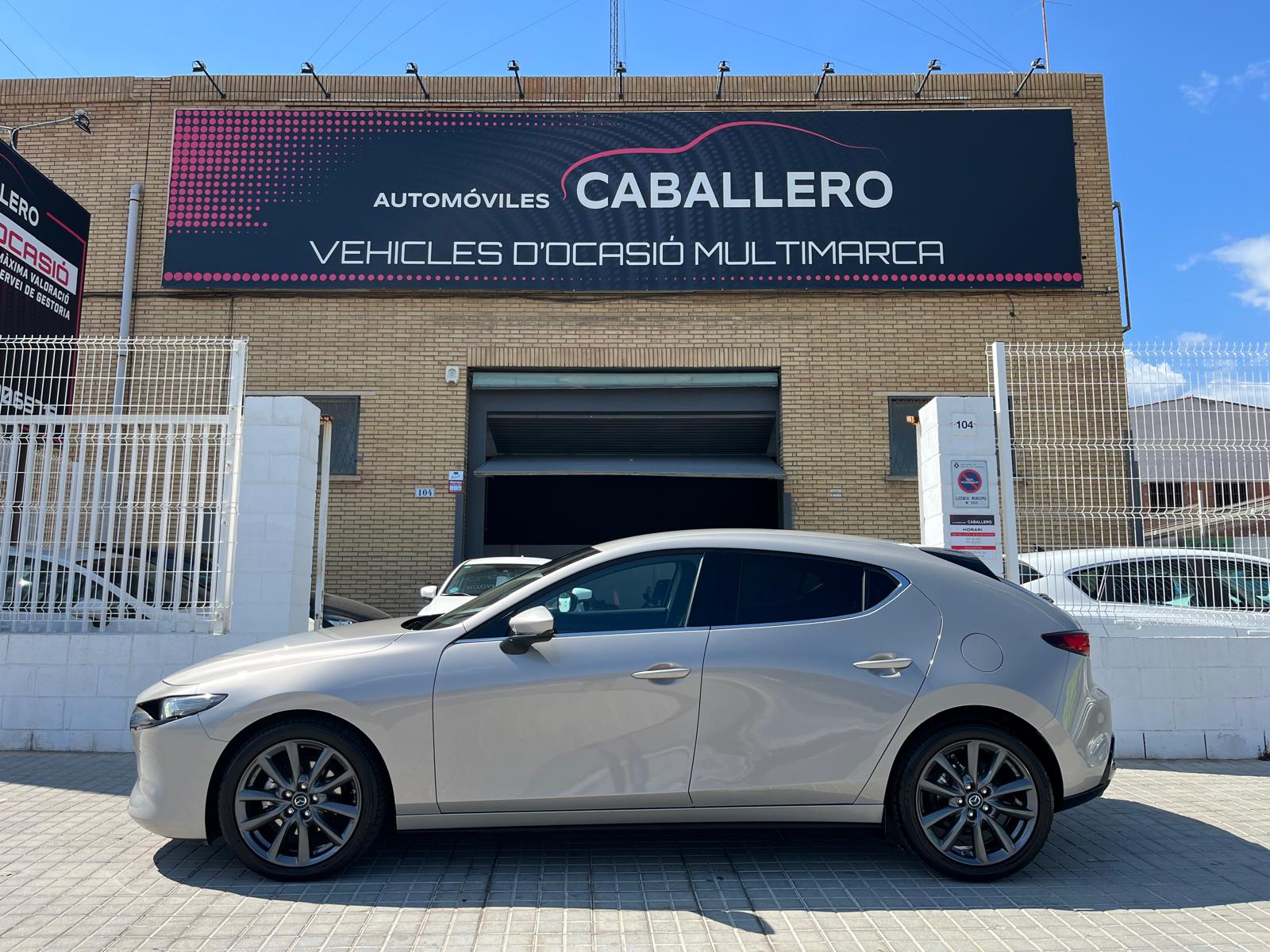 MAZDA 3 ZENITH