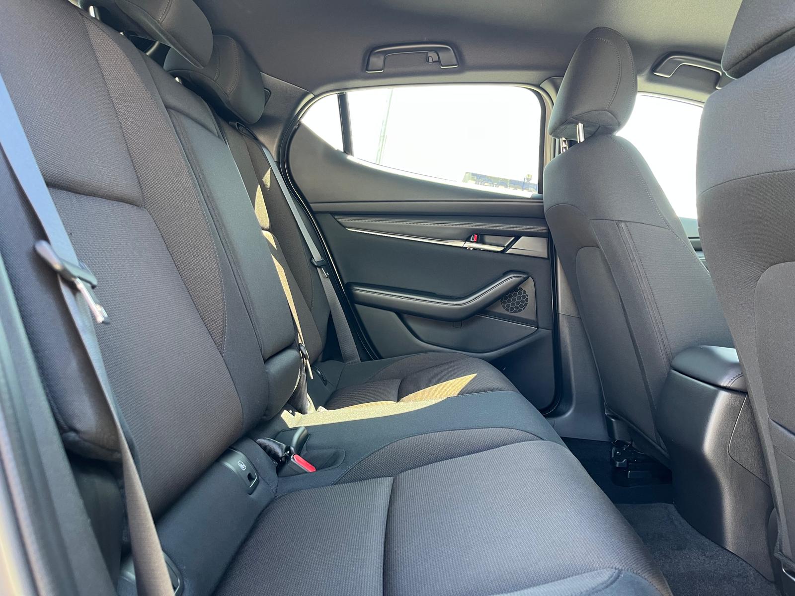 MAZDA 3 ZENITH