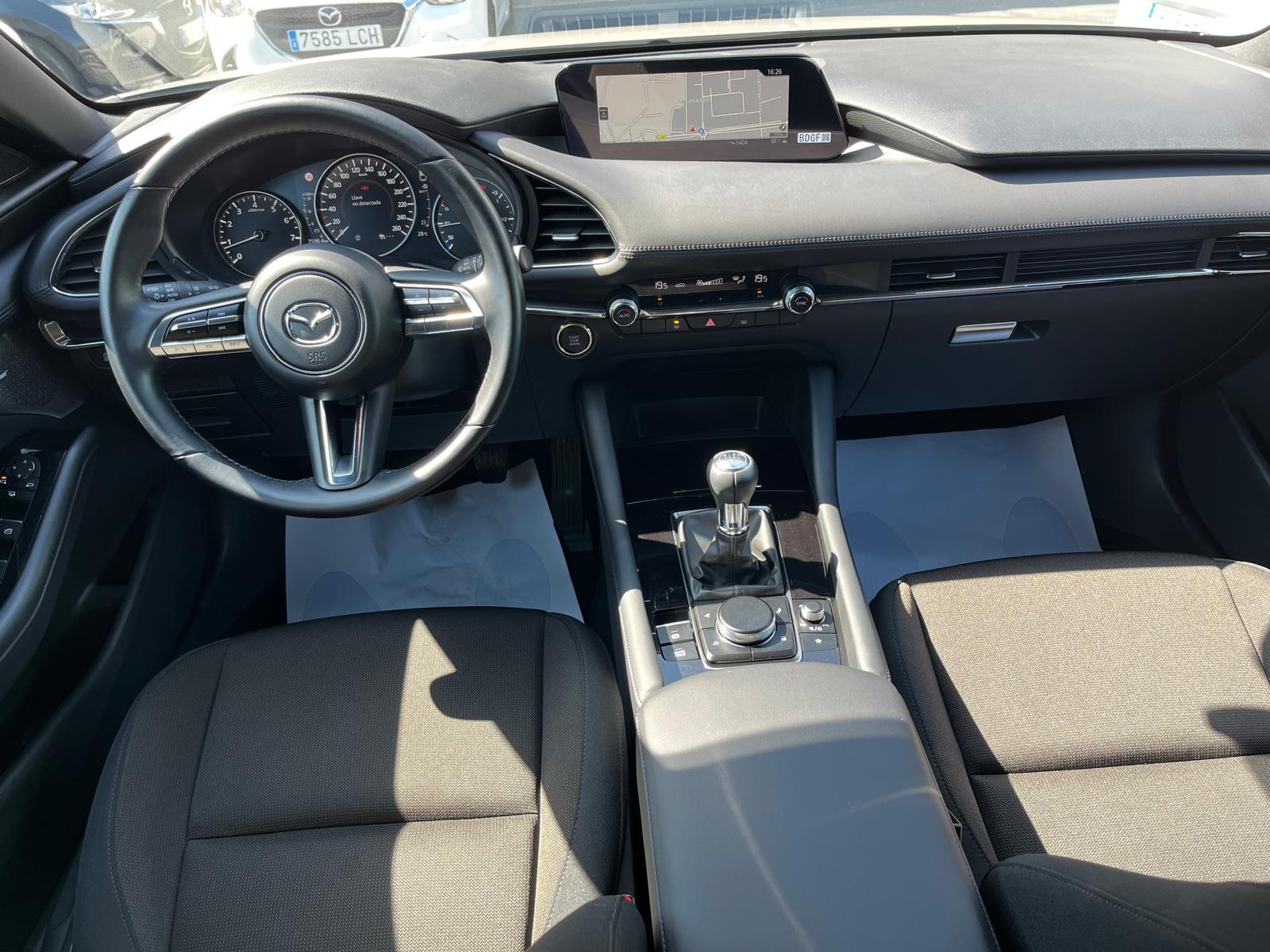 MAZDA 3 ZENITH