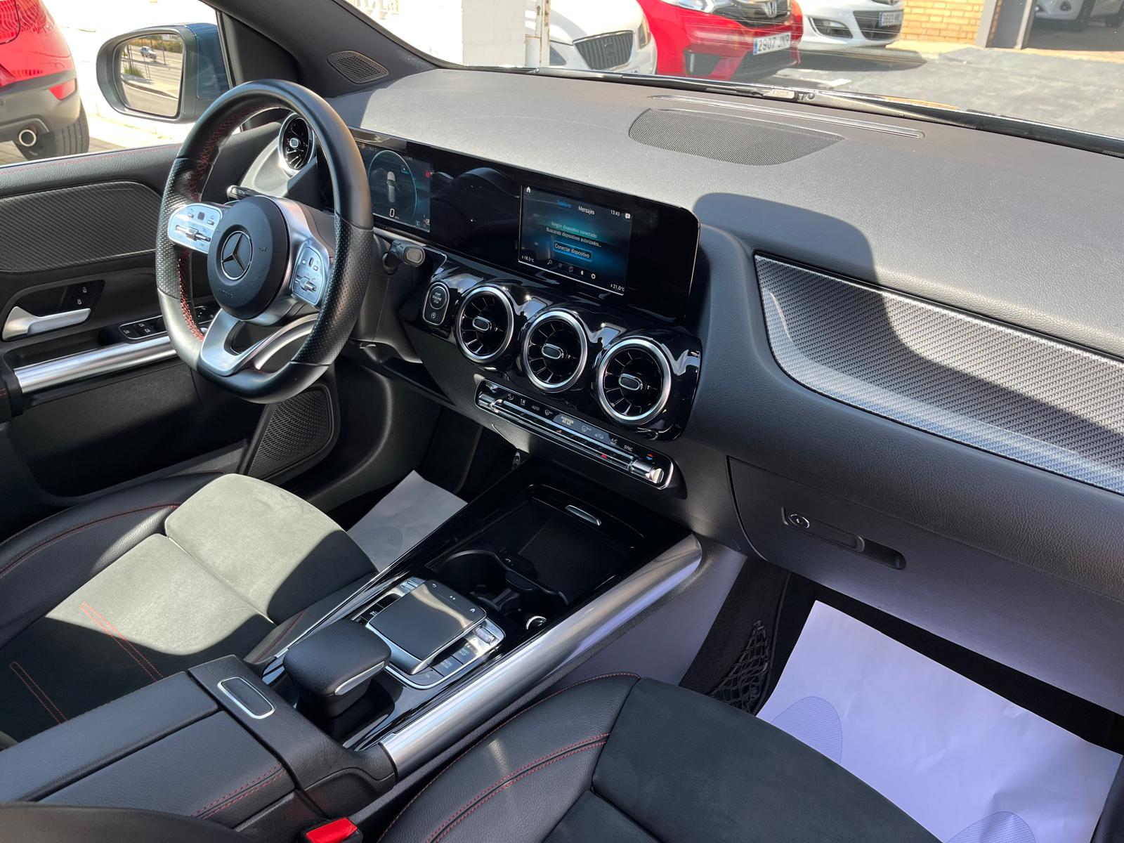 MERCEDES-BENZ CLASE B 200D AMG LINE