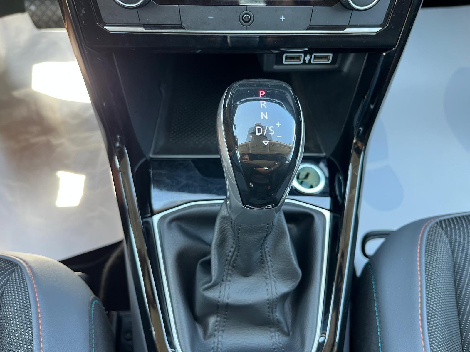 VOLKSWAGEN T-CROSS SPORT