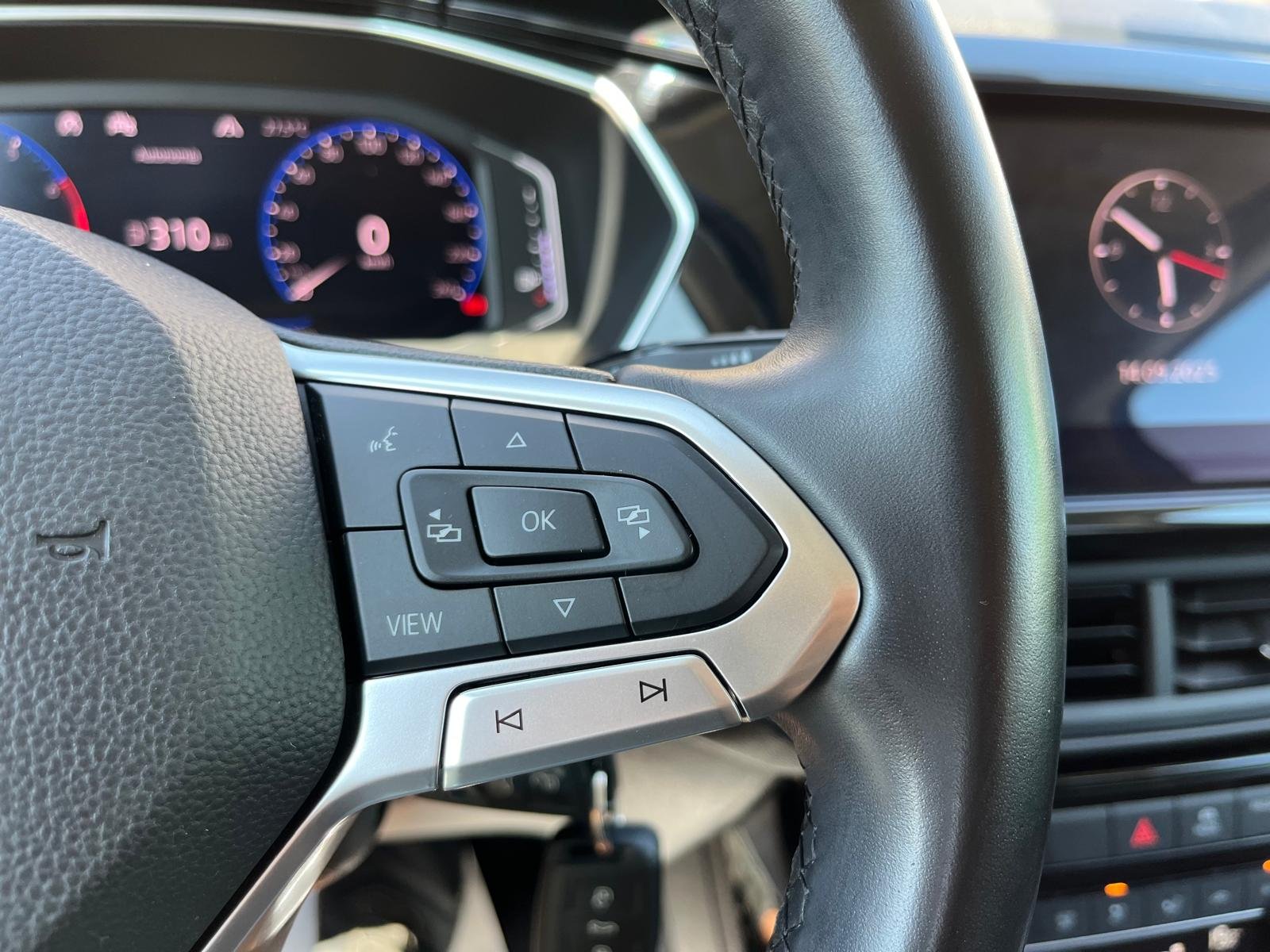 VOLKSWAGEN T-CROSS SPORT