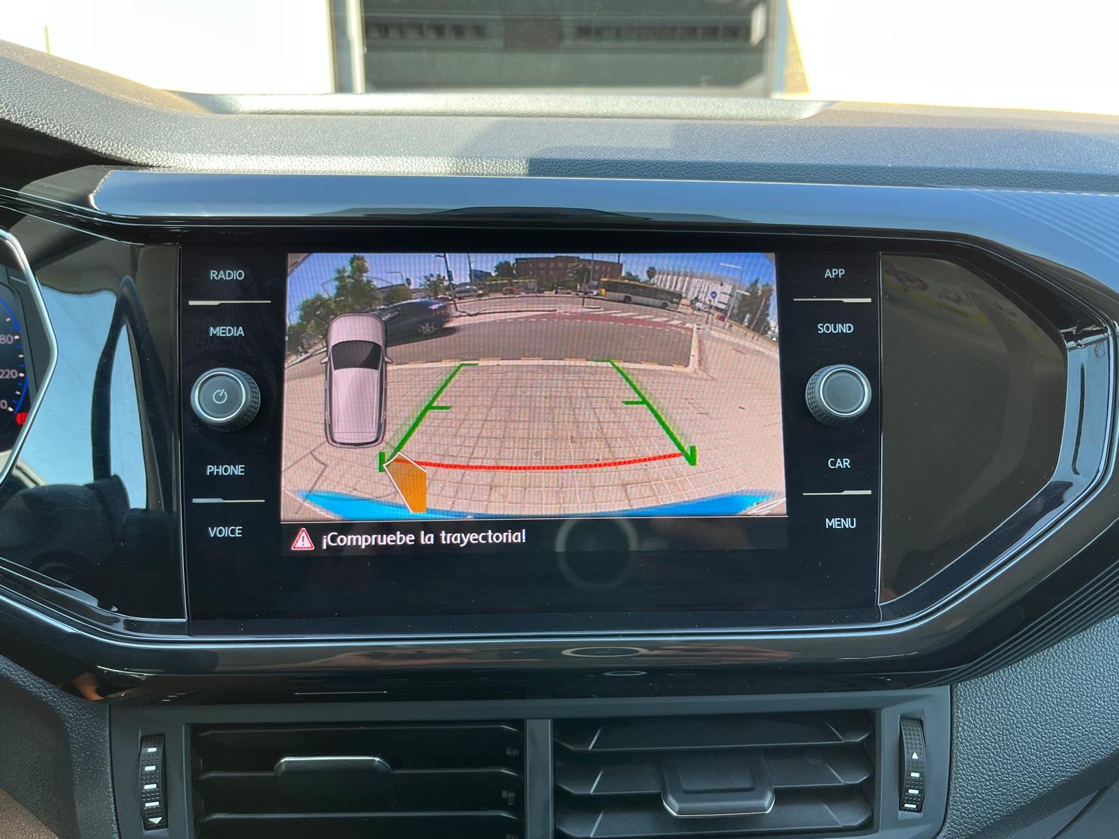 VOLKSWAGEN T-CROSS SPORT