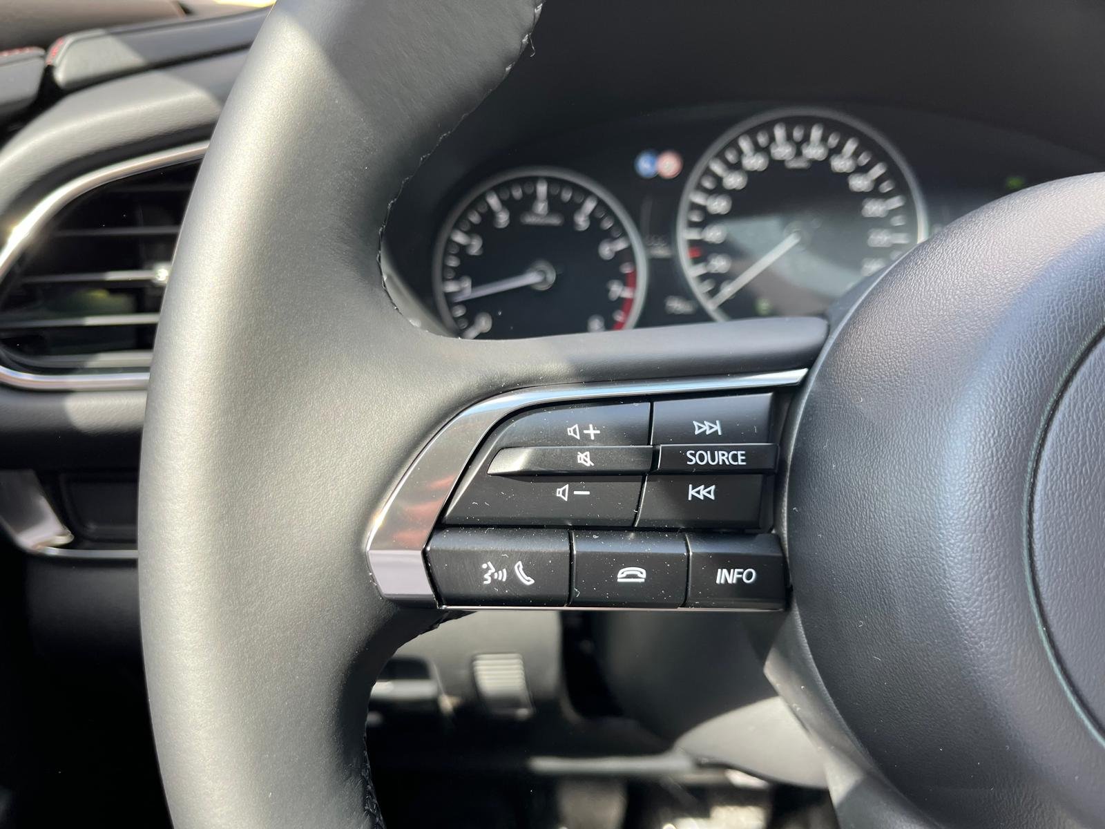 MAZDA CX30 HOMURA NUEVO