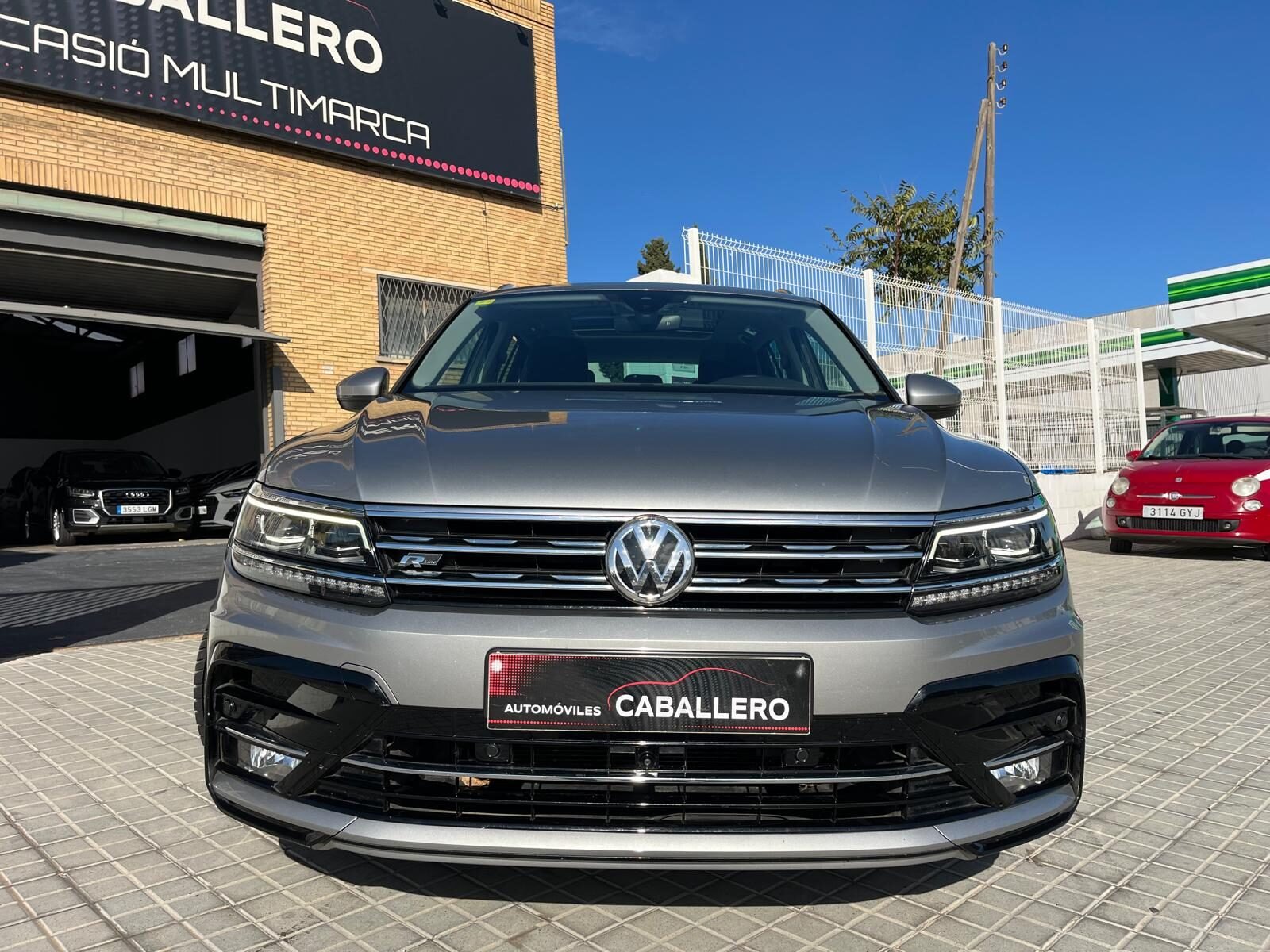 VOLKSWAGEN TIGUAN R LINE