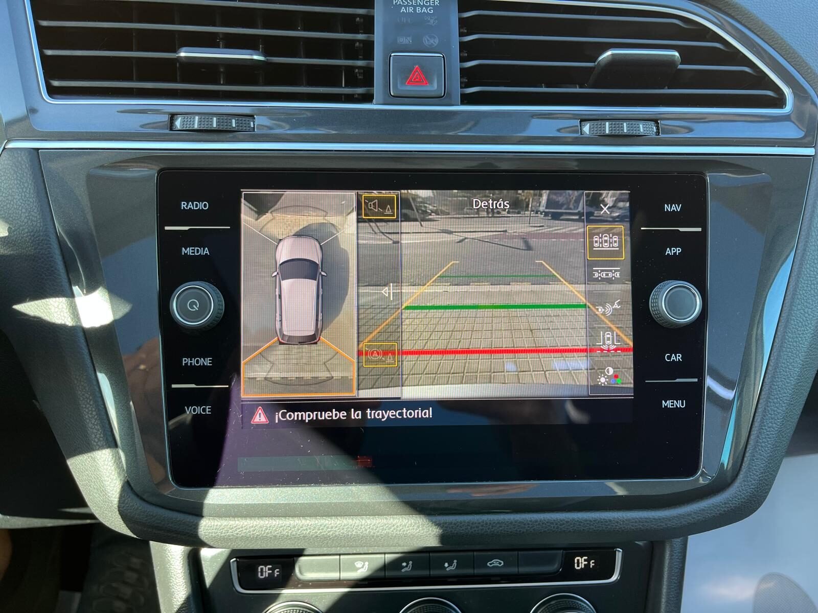 VOLKSWAGEN TIGUAN R LINE