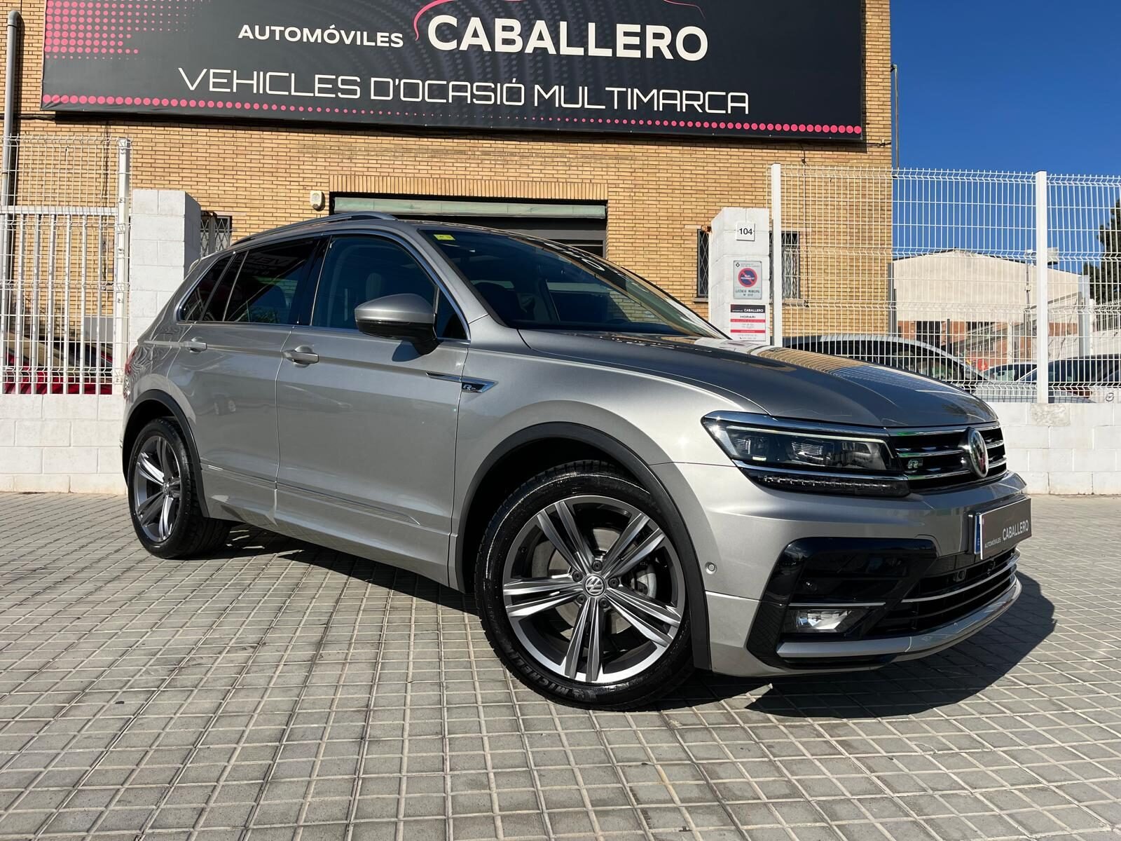 VOLKSWAGEN TIGUAN R LINE