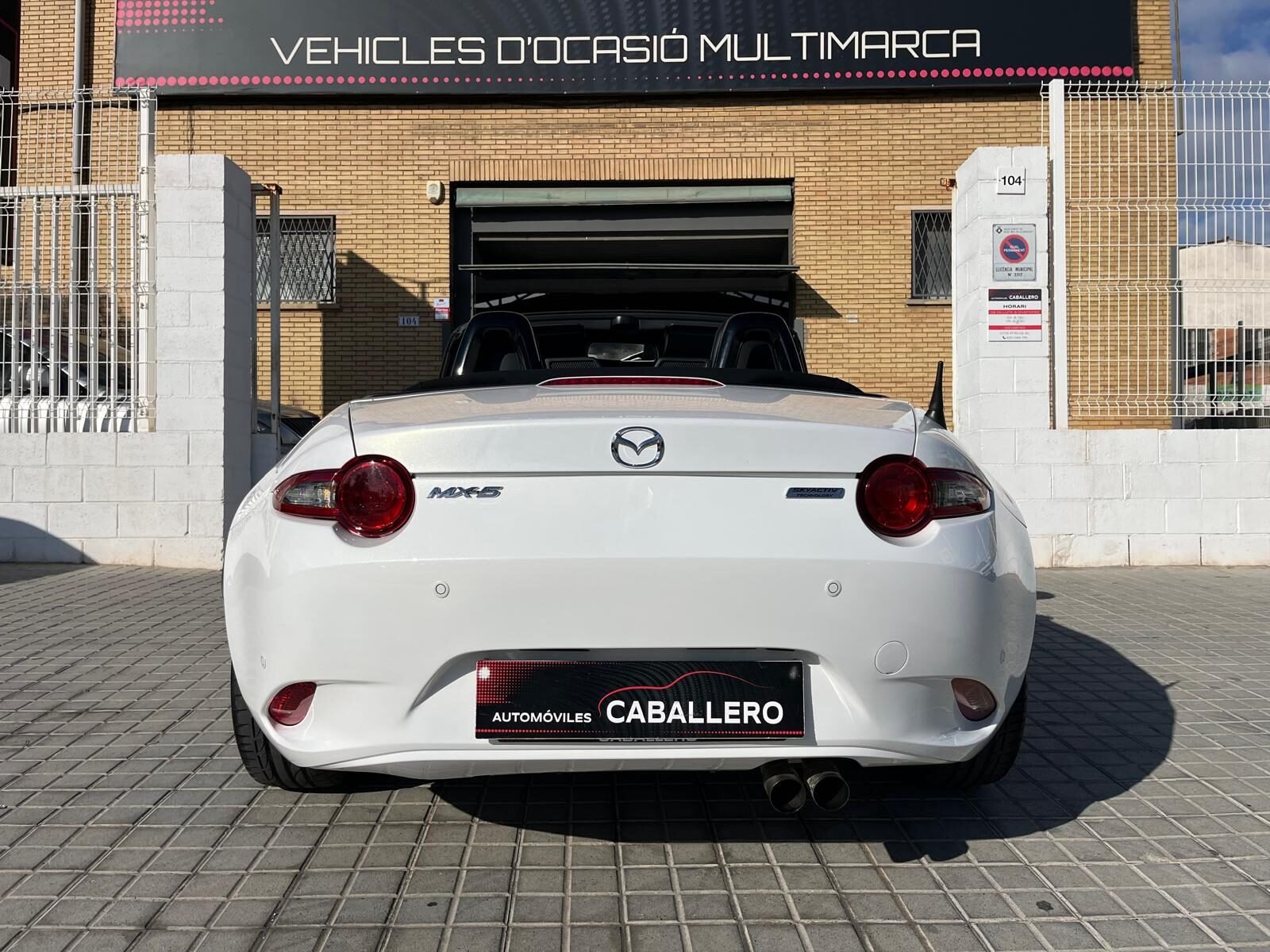 MAZDA MX5 LUXURY