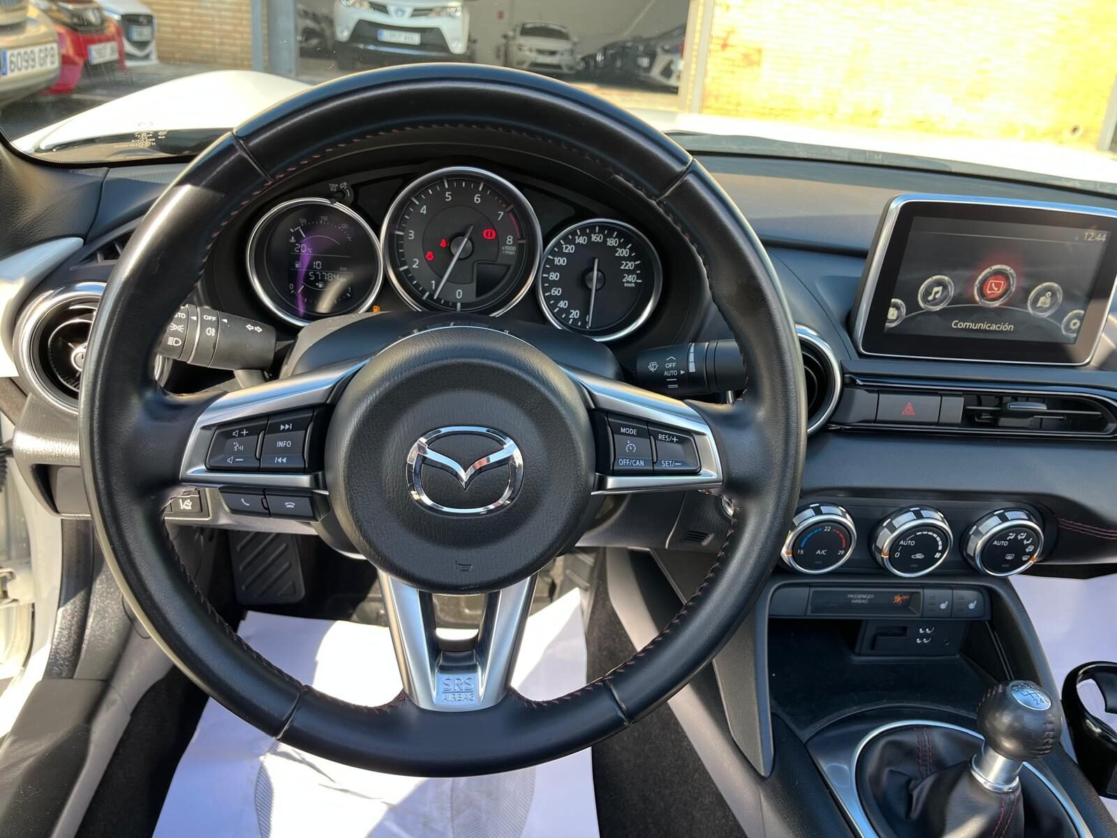 MAZDA MX5 LUXURY