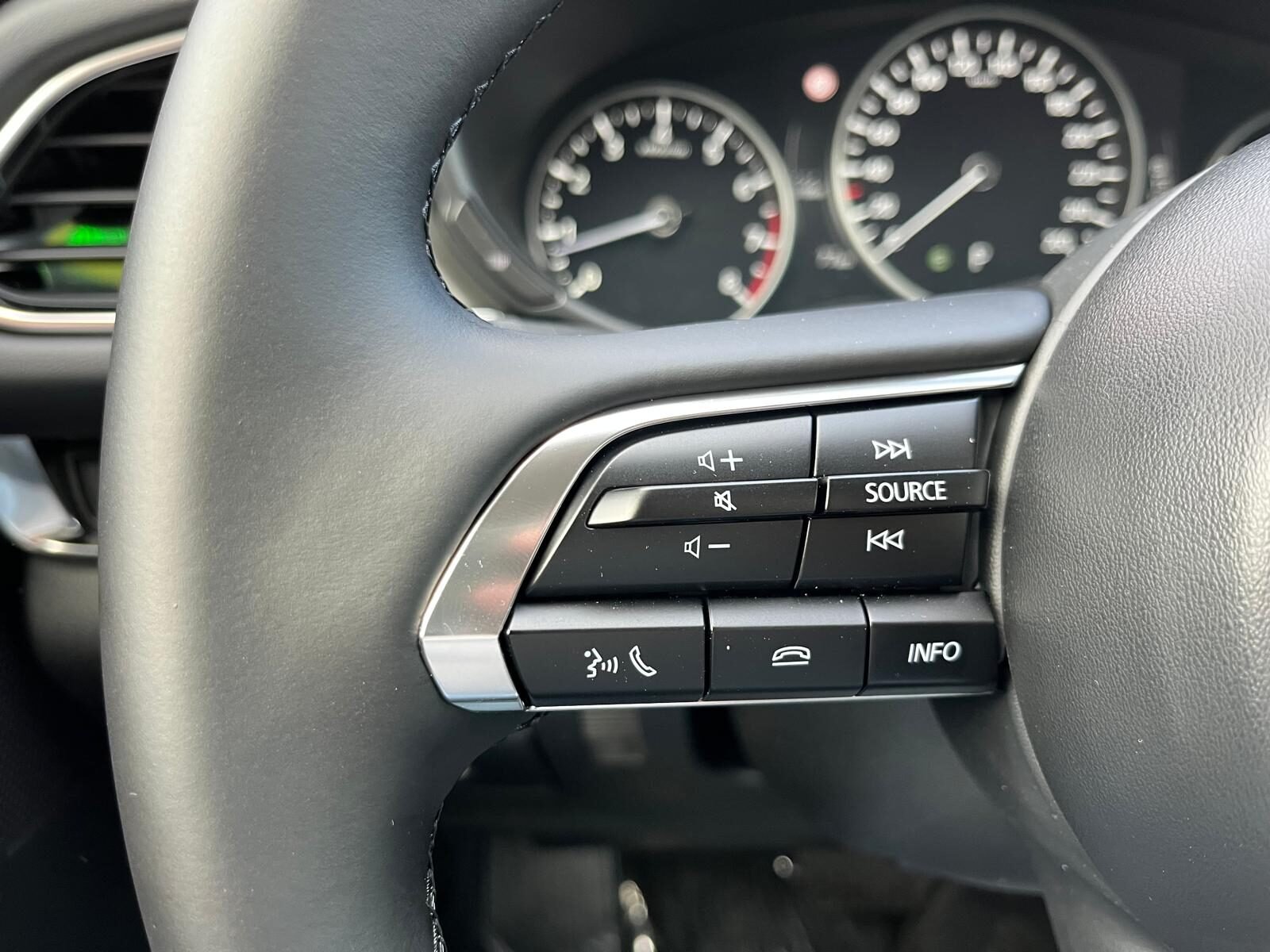 MAZDA CX30 HOMURA NUEVO