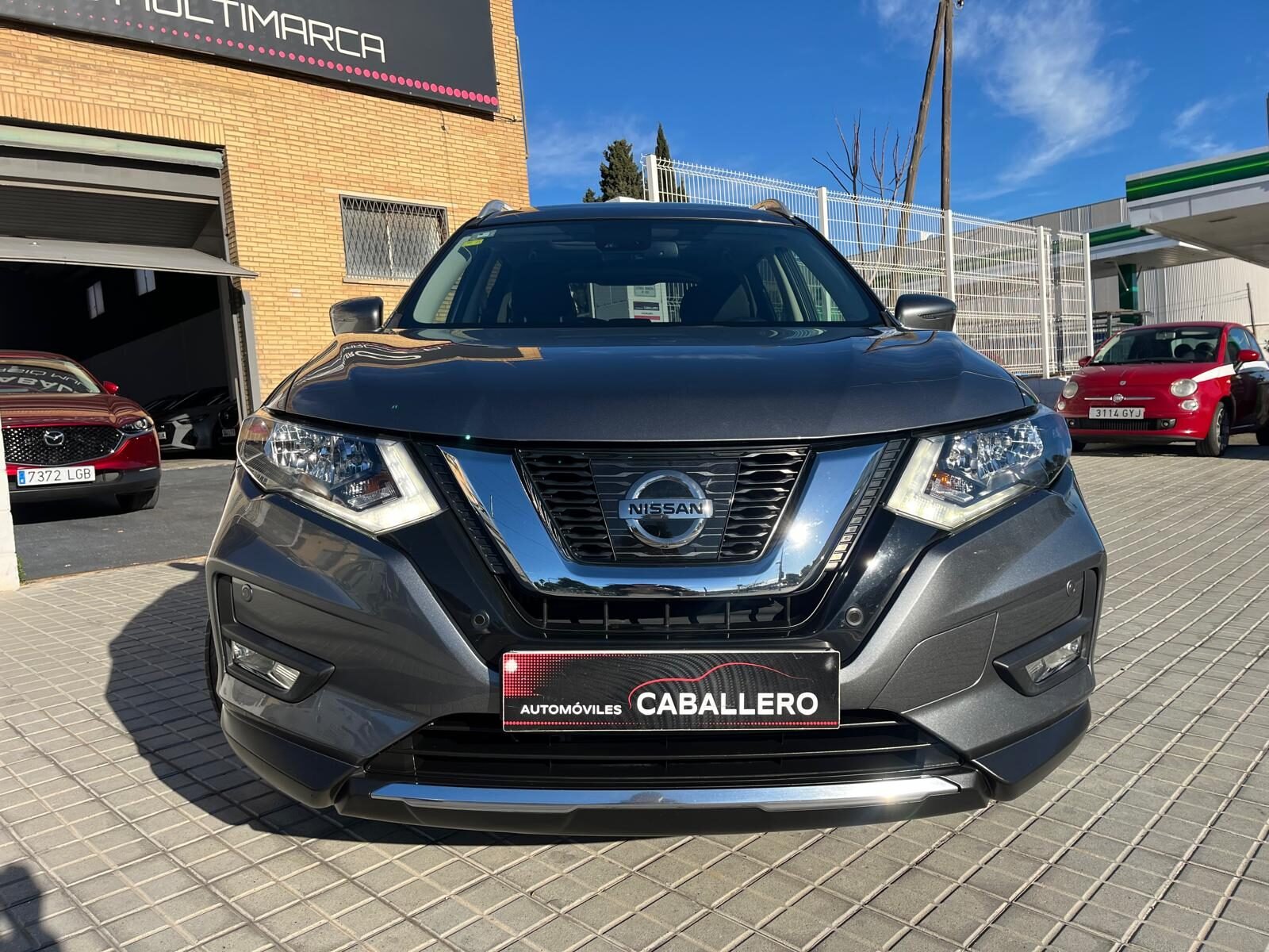 NISSAN TEKNA 7 PLAZAS