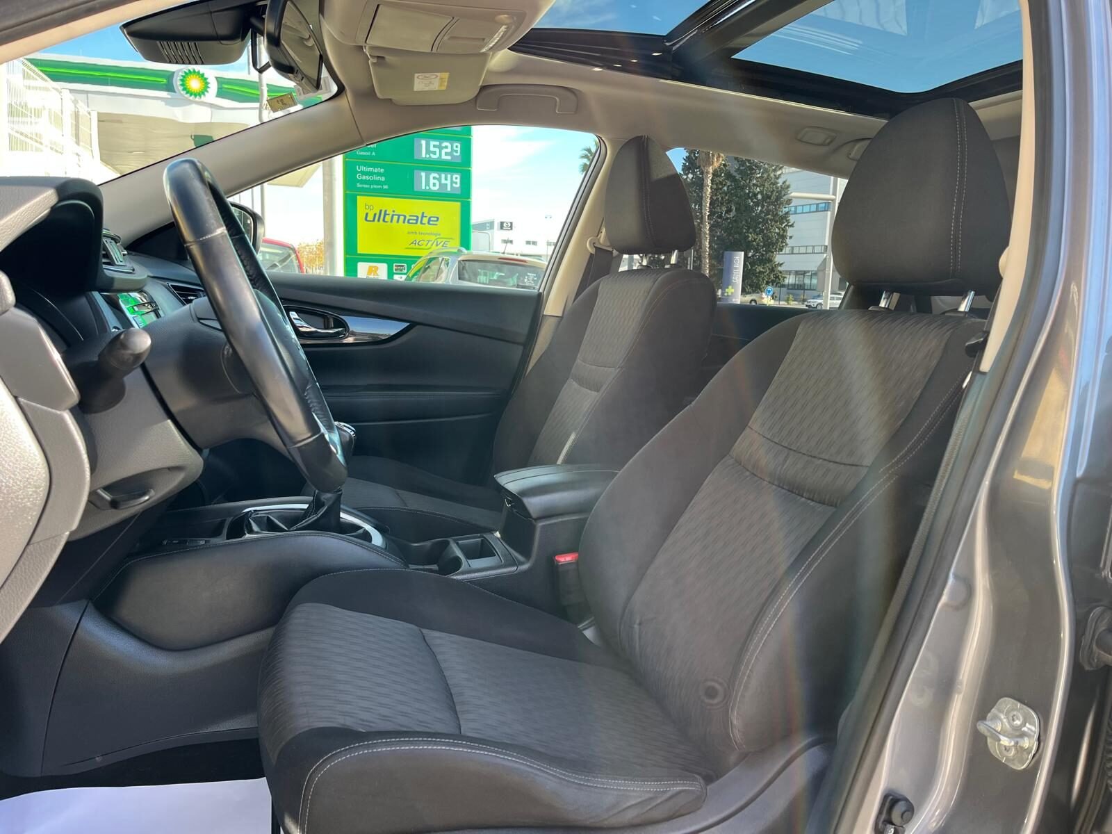 NISSAN TEKNA 7 PLAZAS