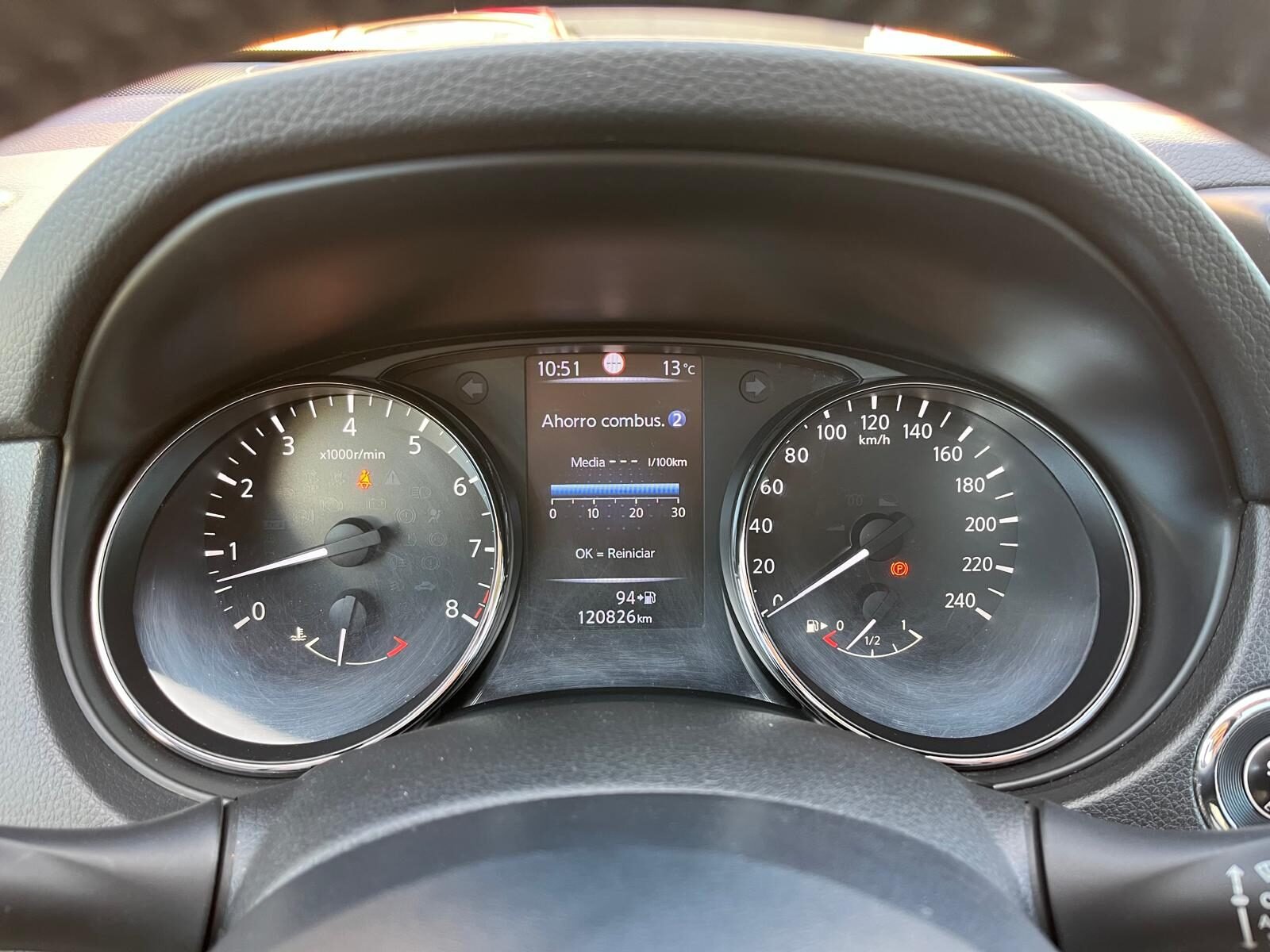 NISSAN TEKNA 7 PLAZAS