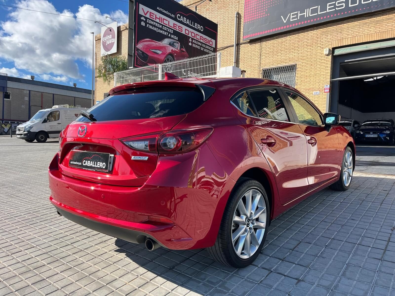 MAZDA 3 LUXURY