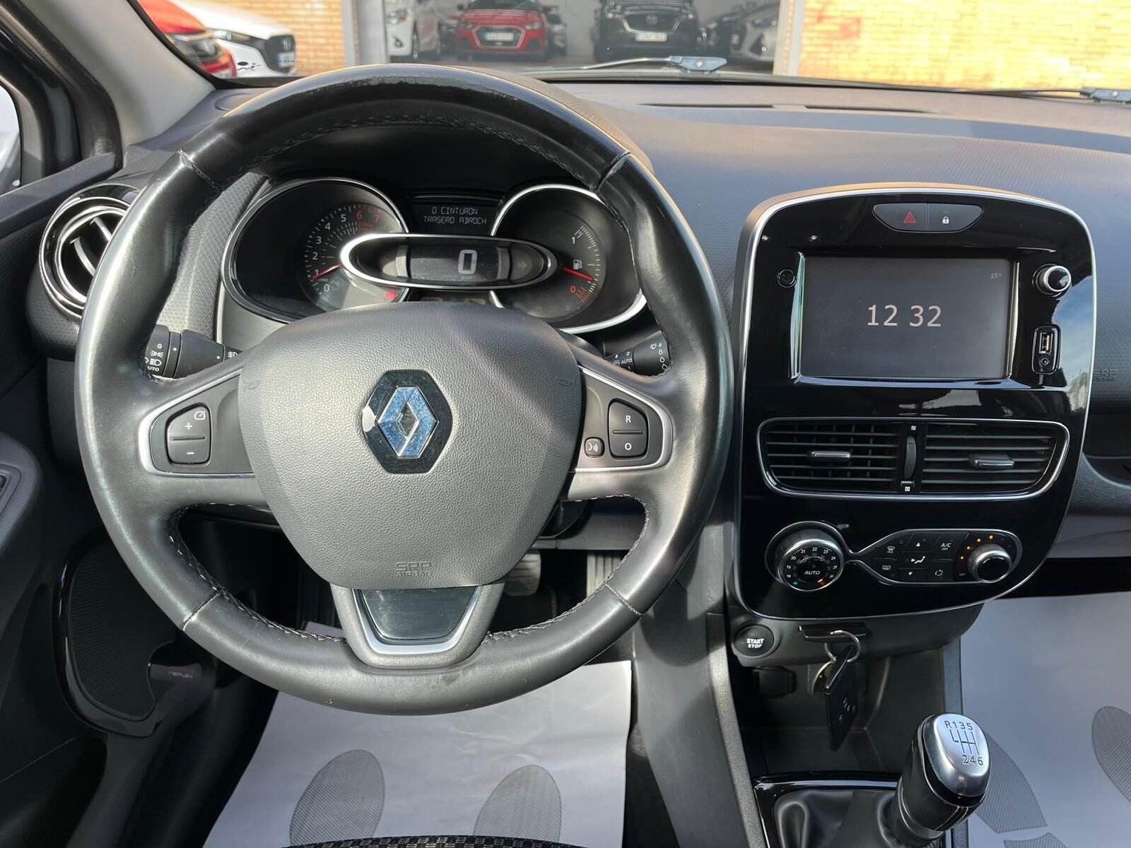 RENAULT CLIO ZEN SPORT TOURER