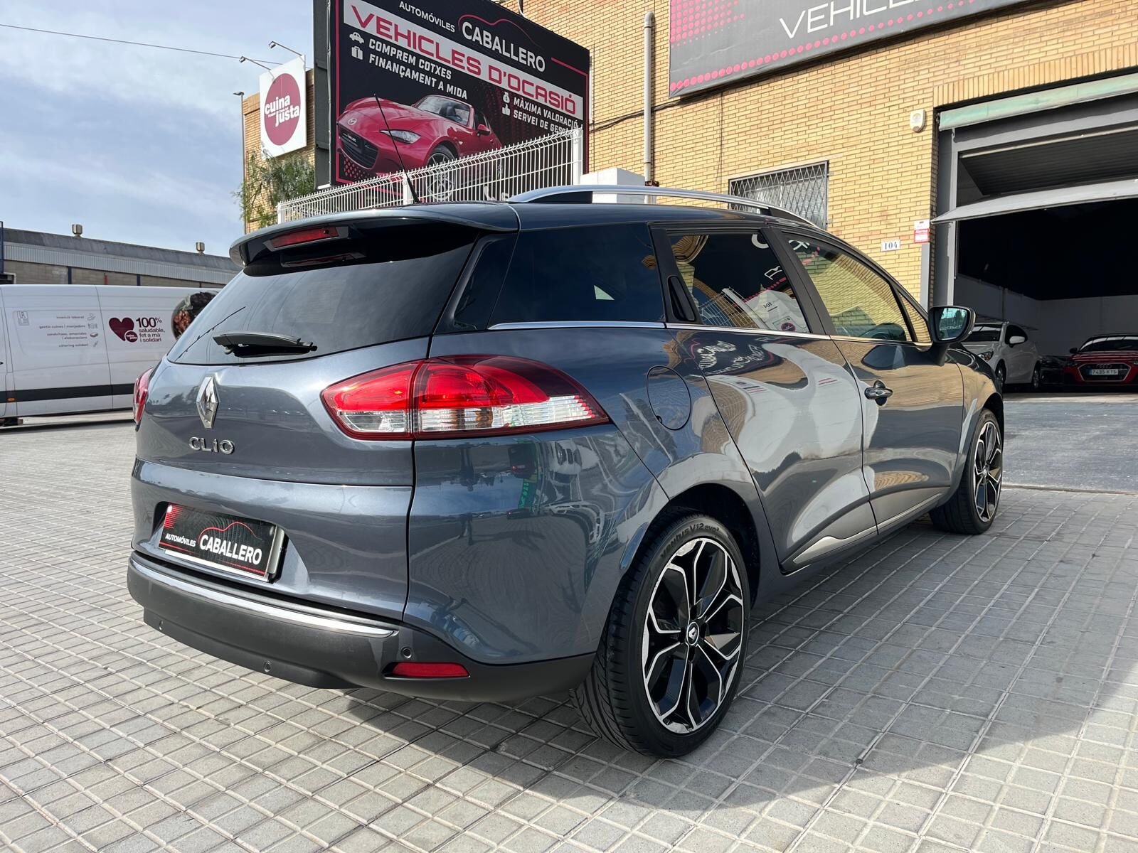 RENAULT CLIO ZEN SPORT TOURER