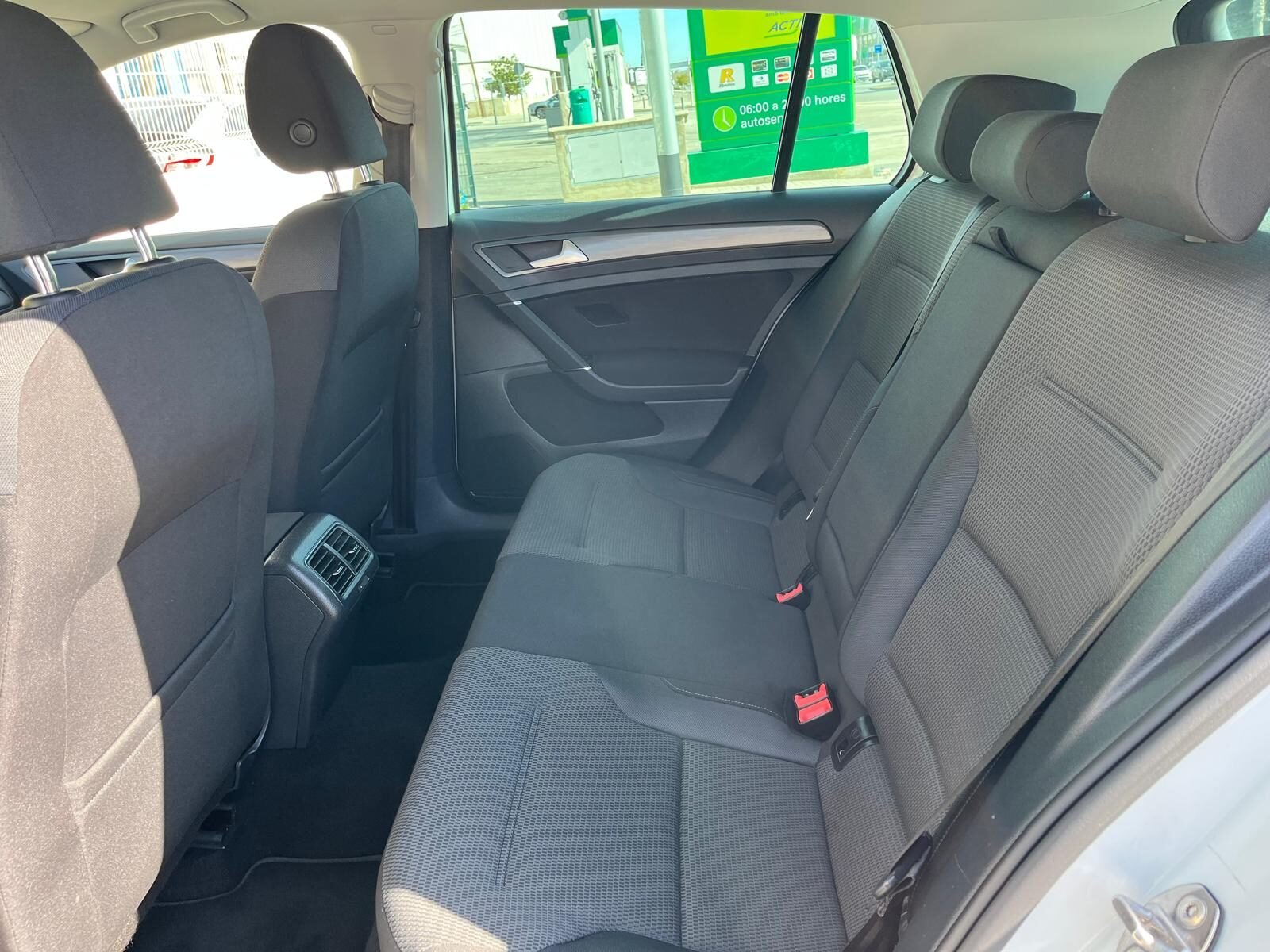 VOLKSWAGEN GOLF ADVANCE