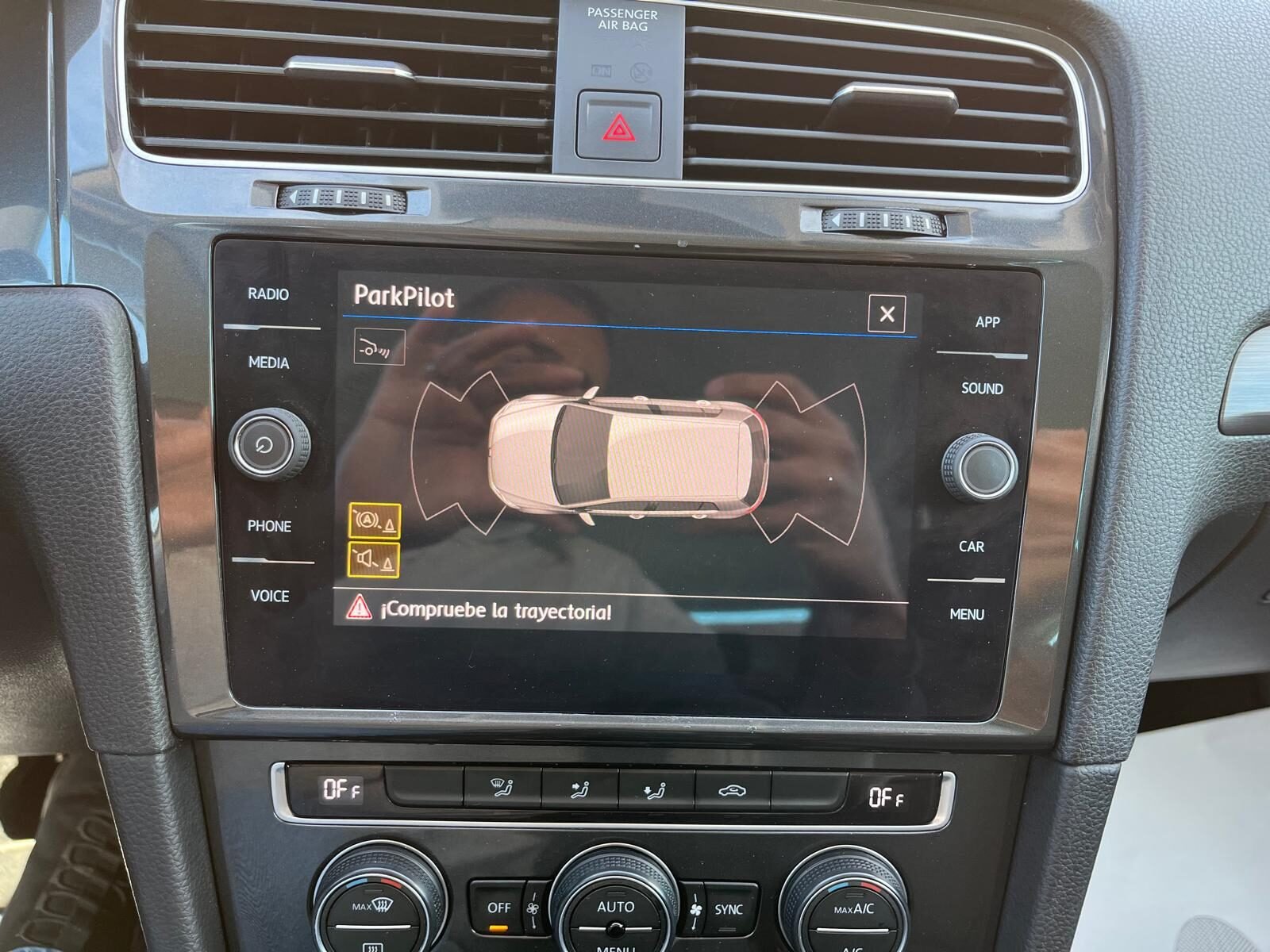 VOLKSWAGEN GOLF ADVANCE