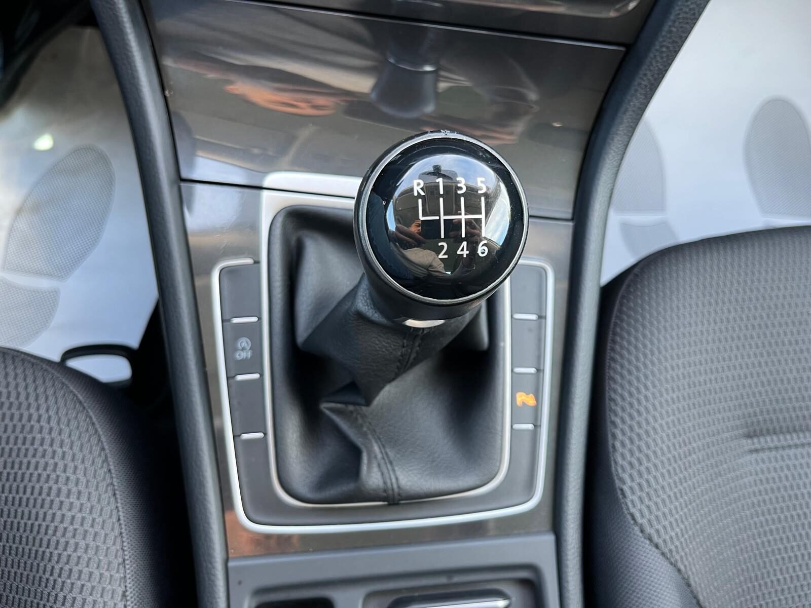 VOLKSWAGEN GOLF ADVANCE