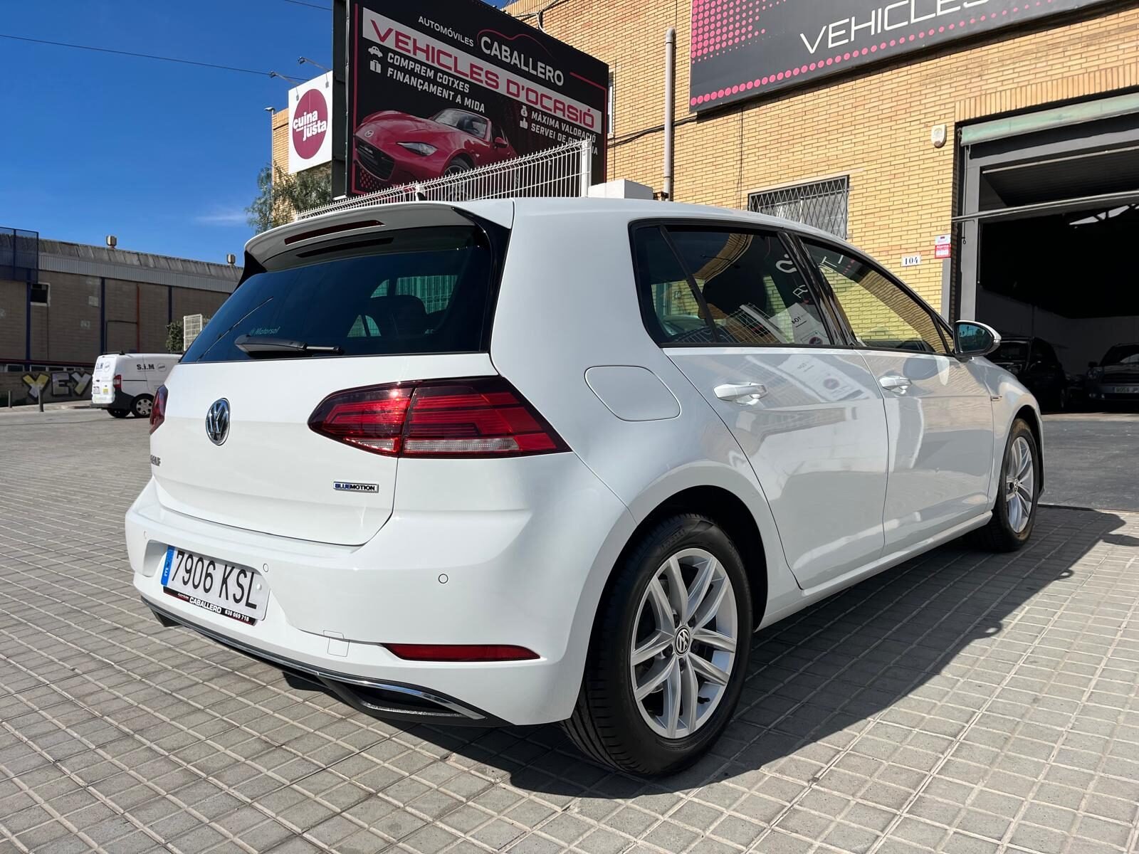 VOLKSWAGEN GOLF ADVANCE