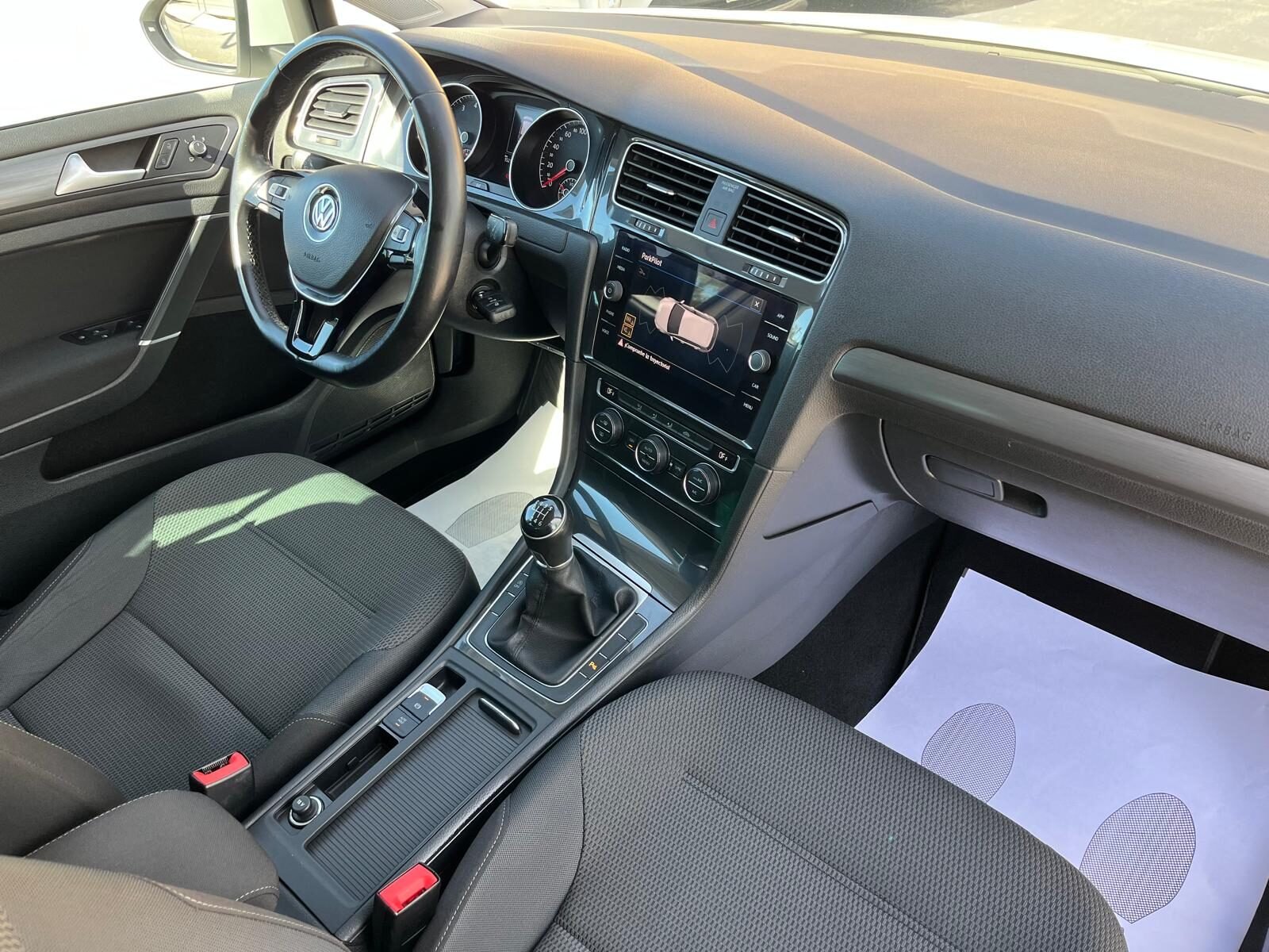 VOLKSWAGEN GOLF ADVANCE