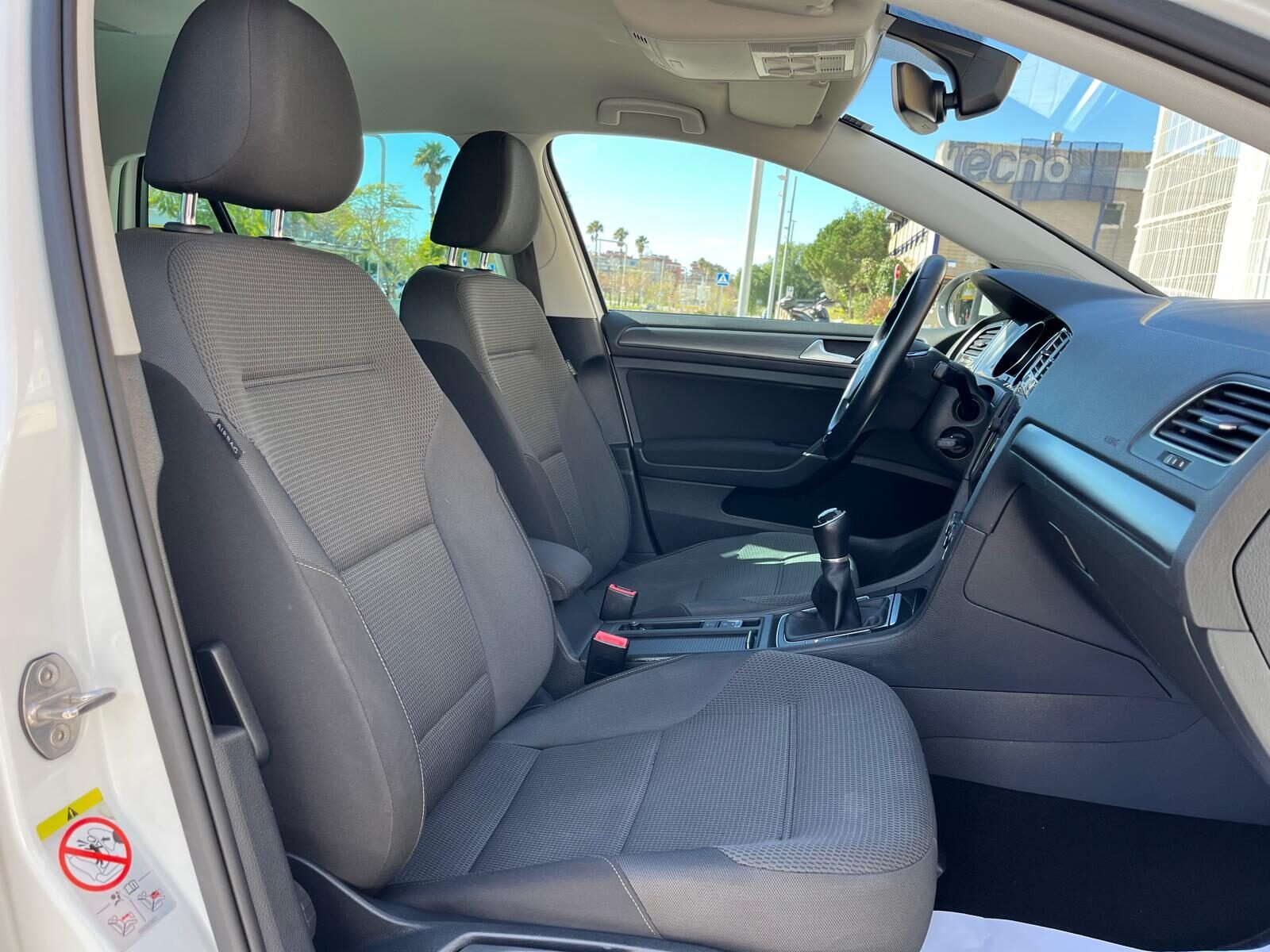 VOLKSWAGEN GOLF ADVANCE