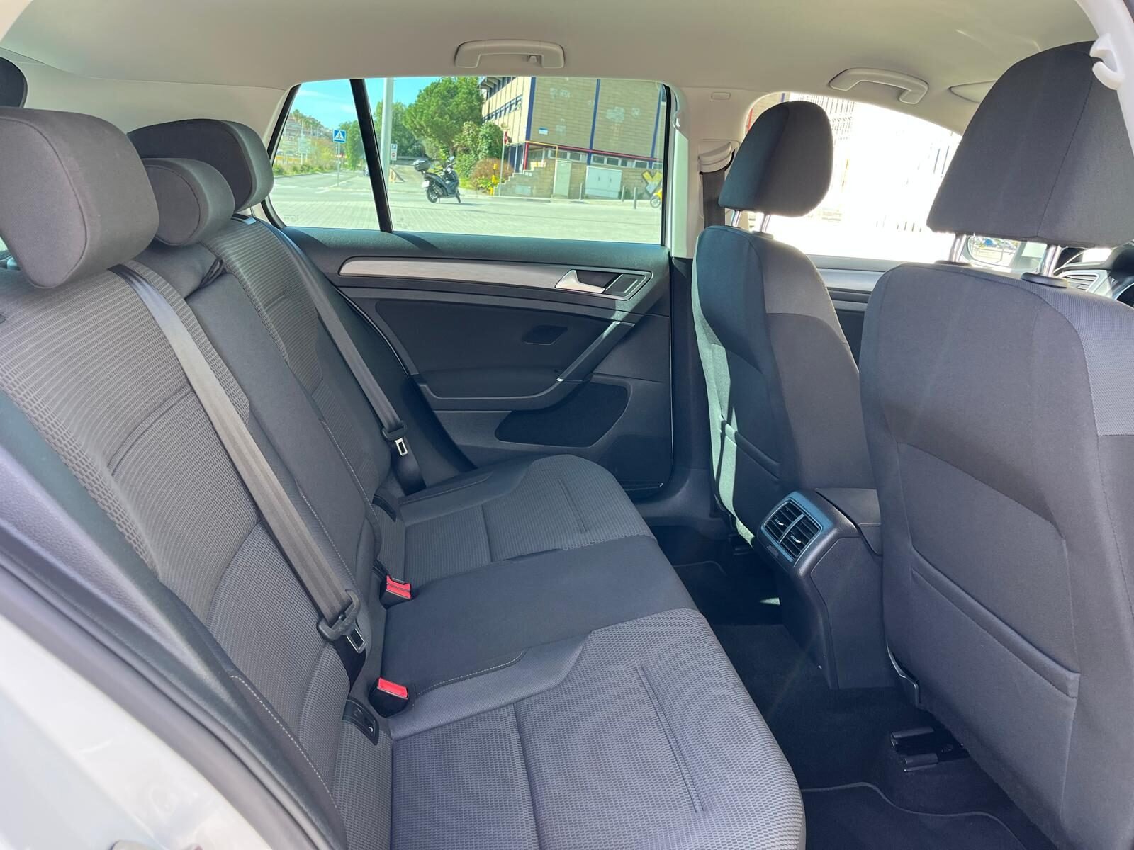 VOLKSWAGEN GOLF ADVANCE