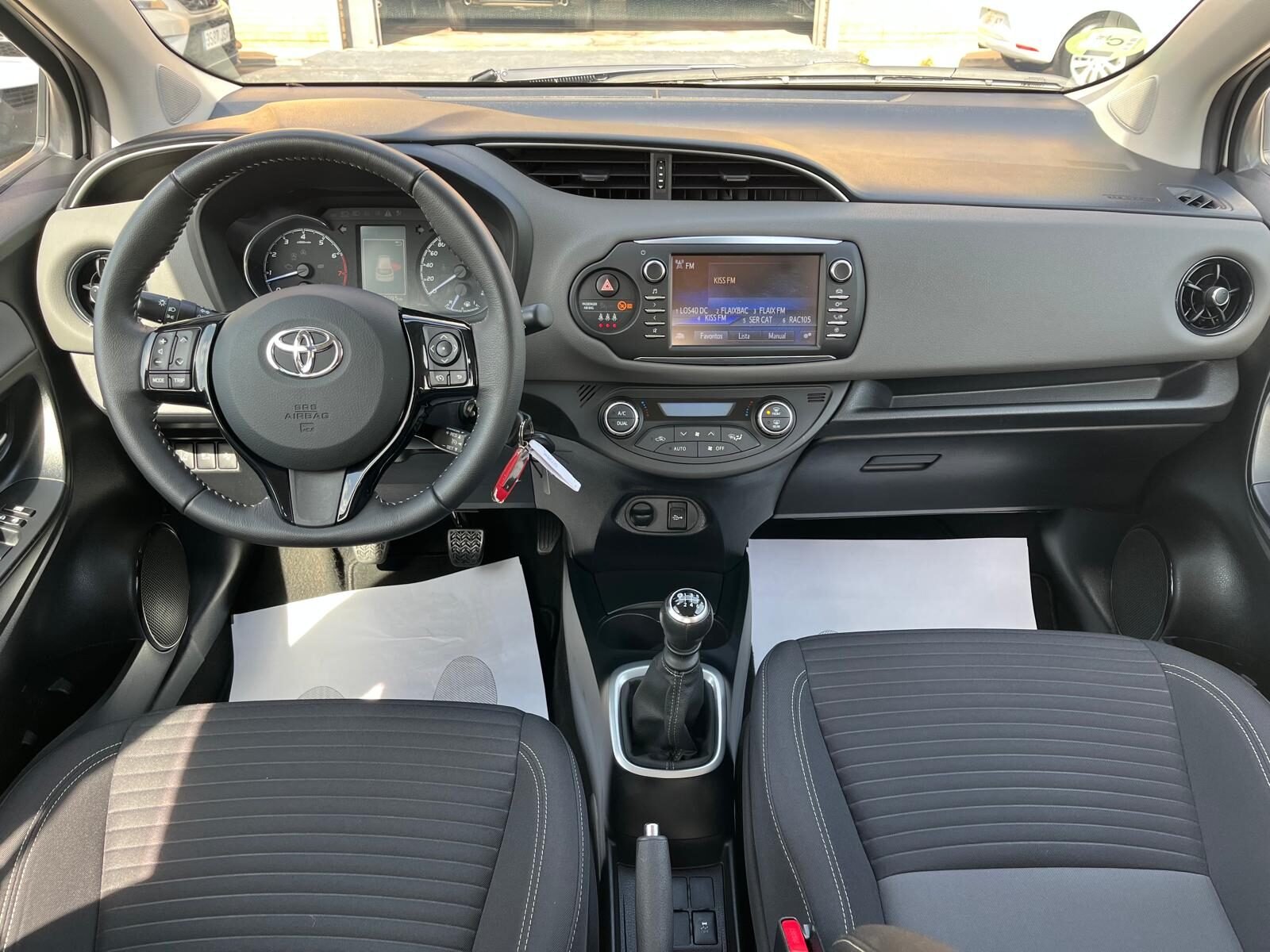 TOYOTA YARIS ACTIVE