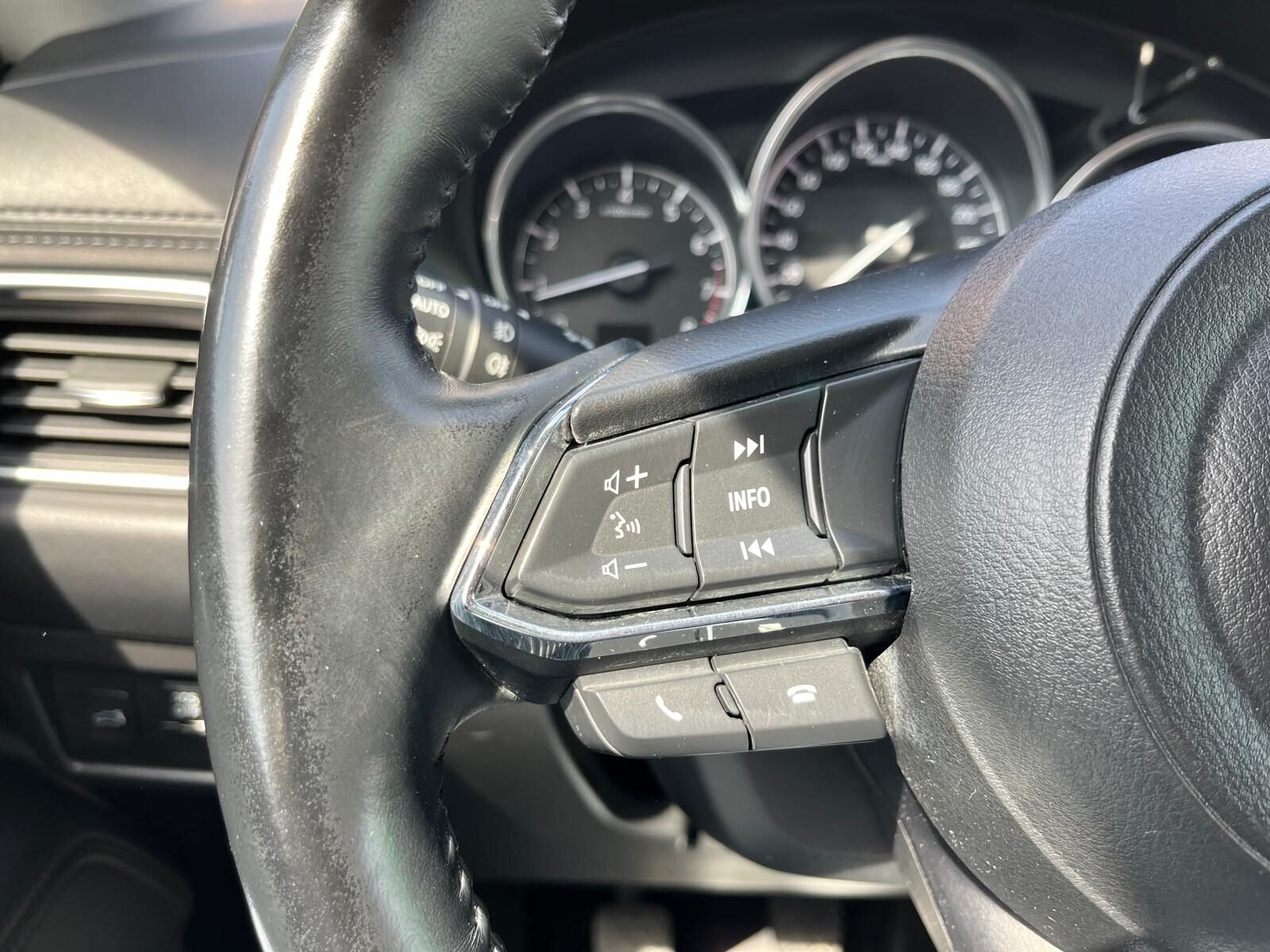 MAZDA CX5 ZENITH BLACK