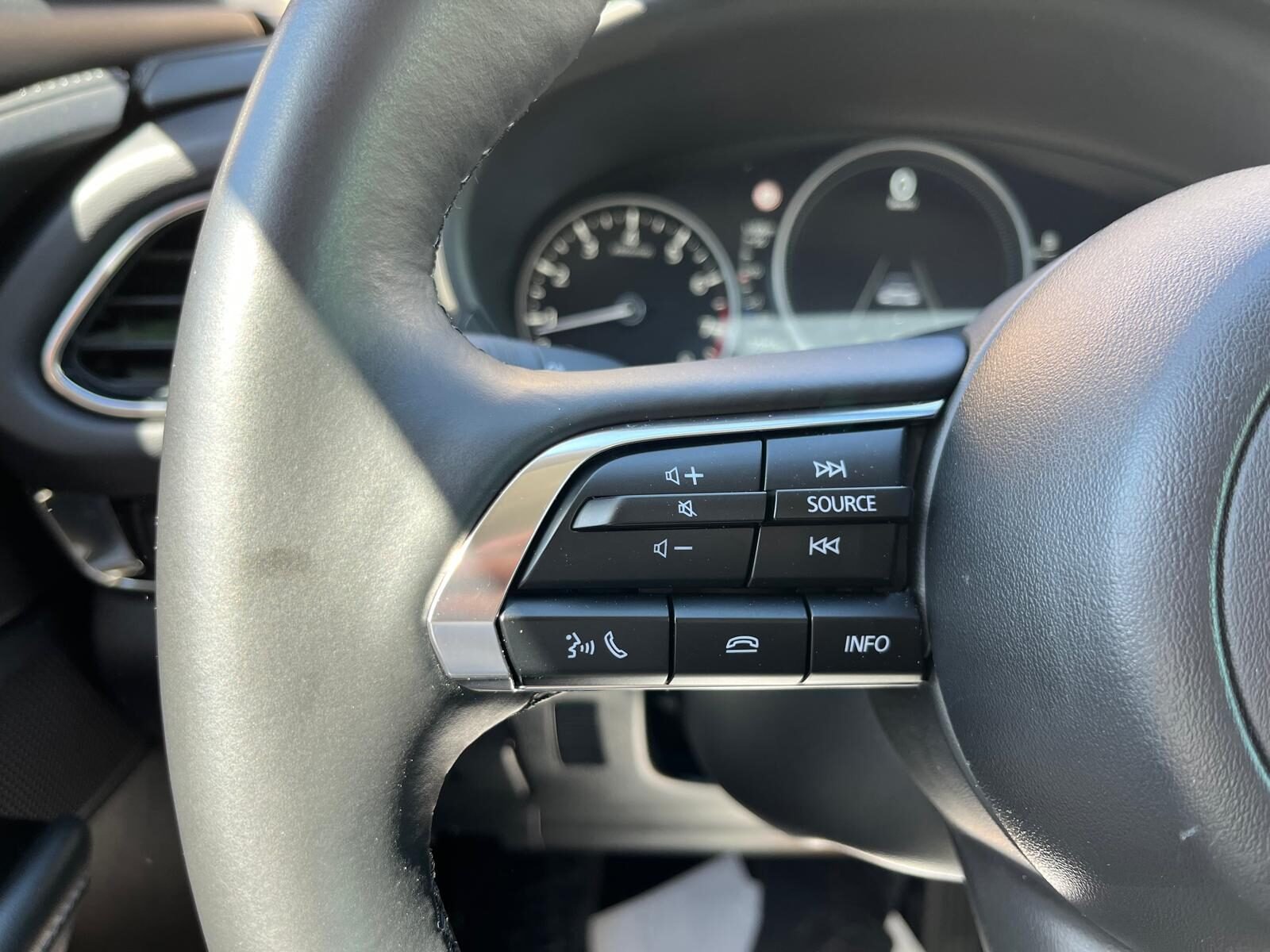 MAZDA CX30 CENTER LINE