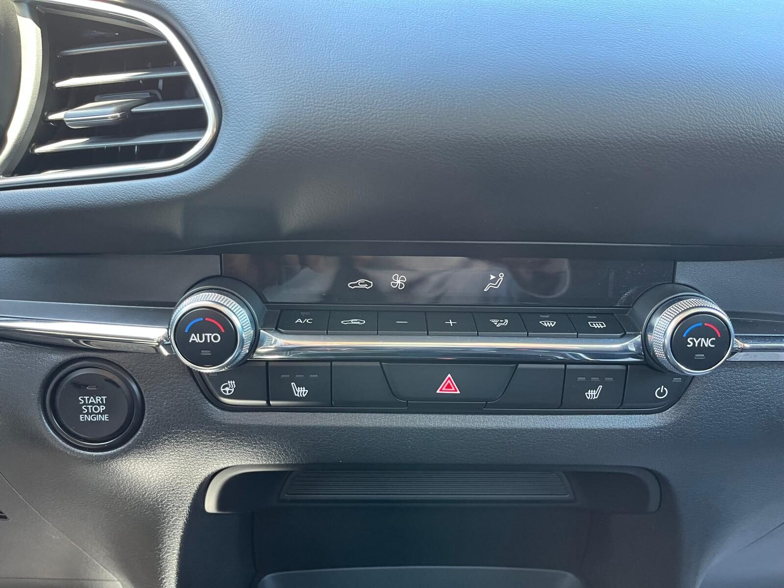 MAZDA CX30 CENTER LINE