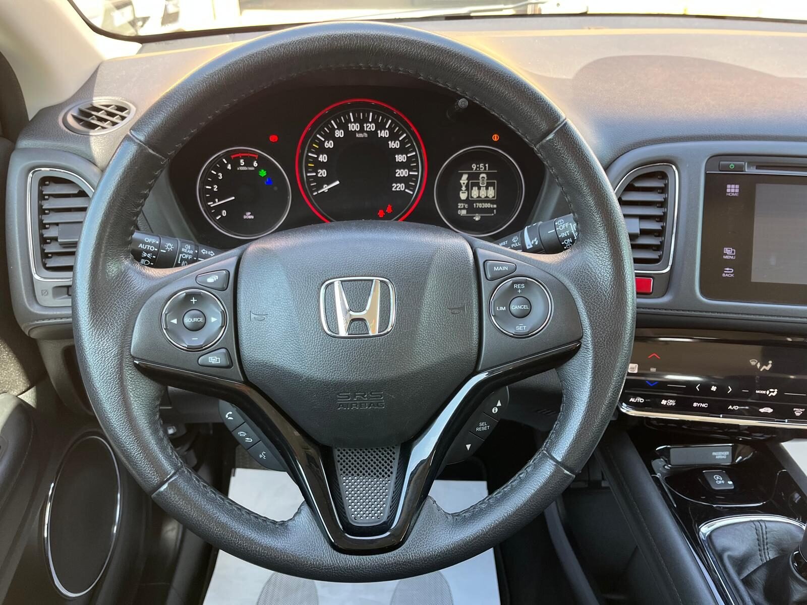 HONDA HR-V ELEGANCE NAVI