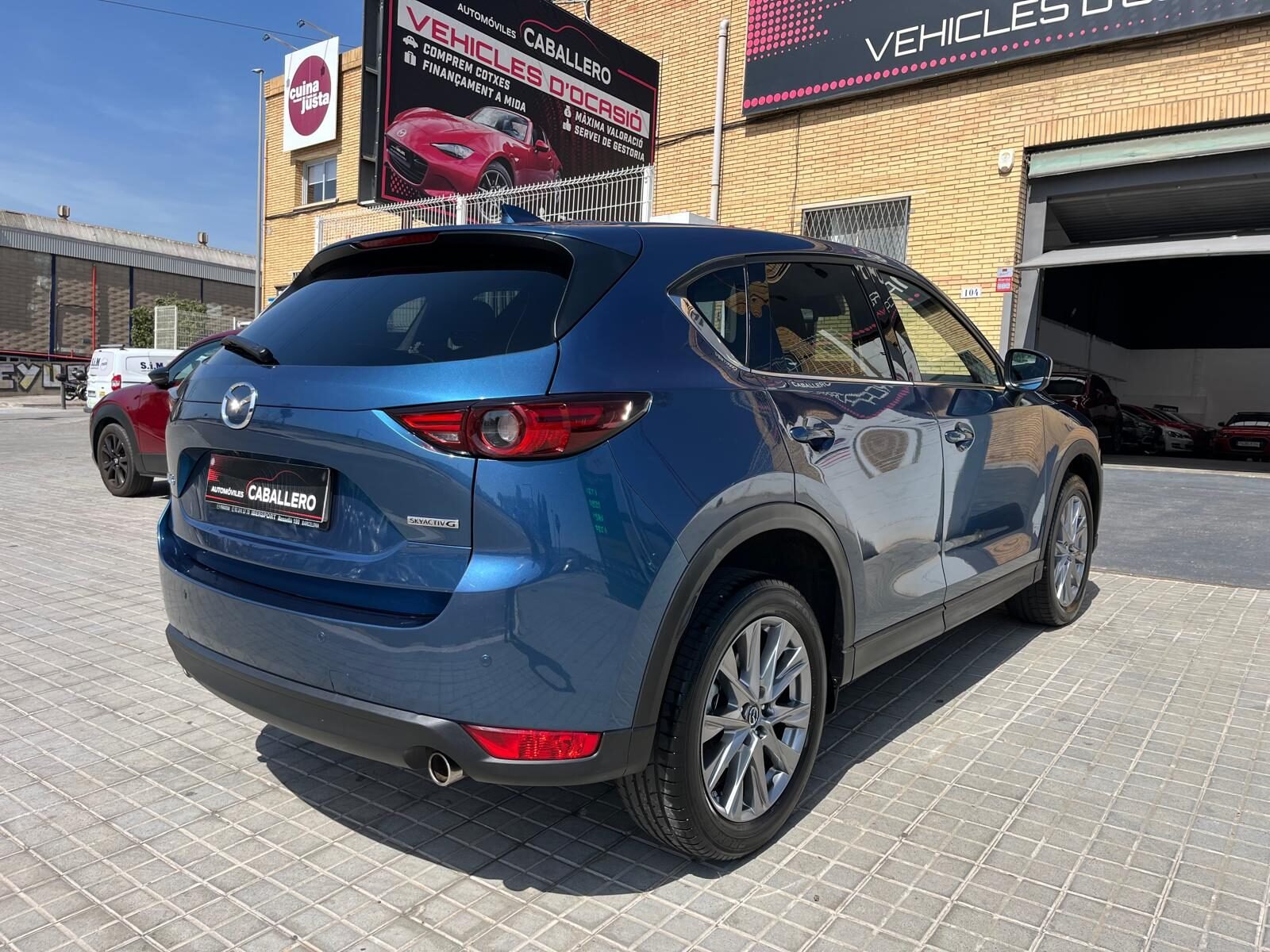 MAZDA CX5 ZENITH BLACK