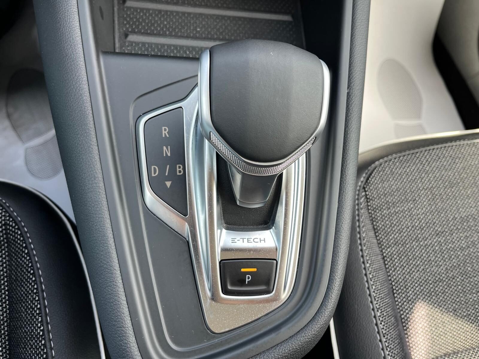 RENAULT ETECH FULL HYBRID